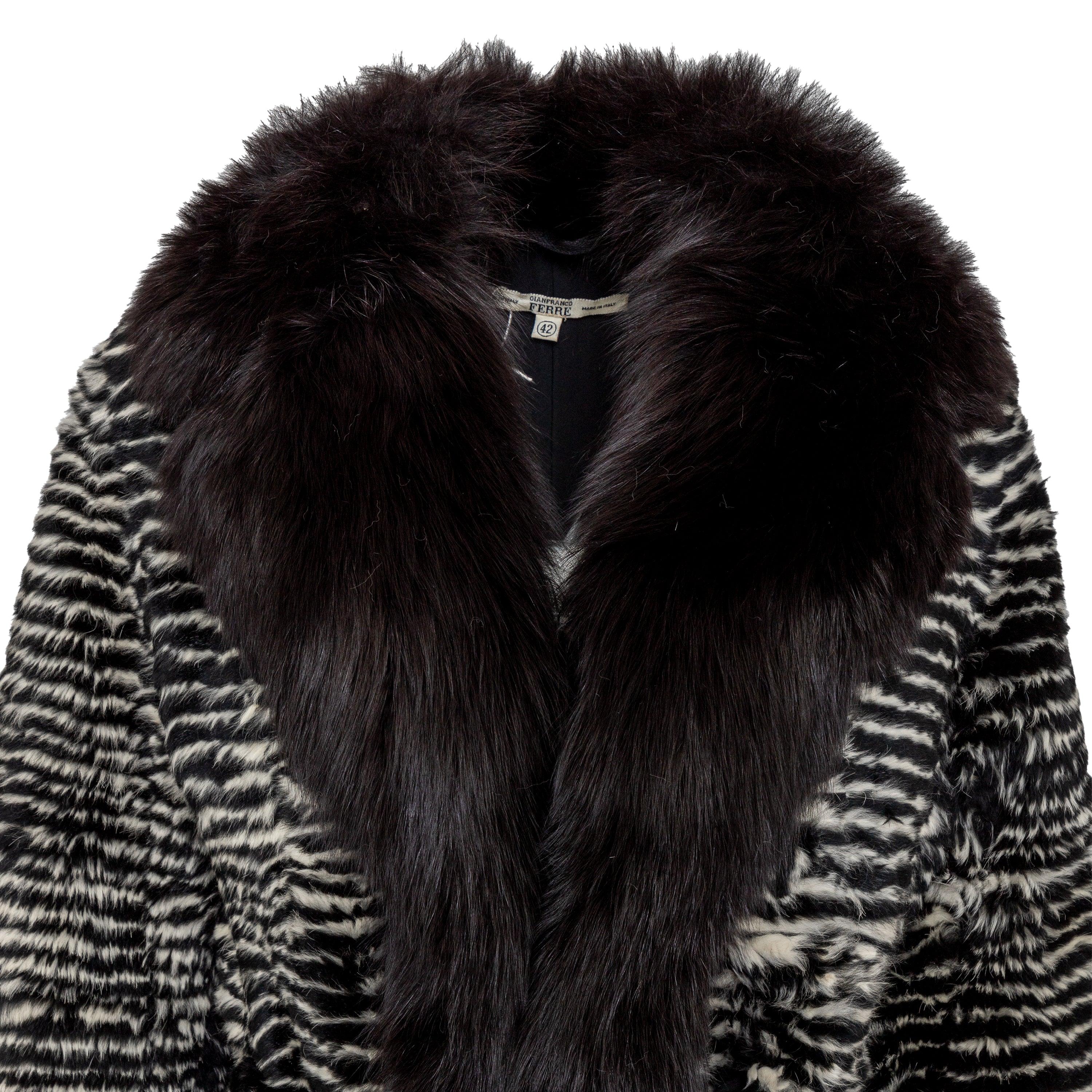Cappotto in pelliccia di coniglio e volpe Gianfranco Ferré - anni '90 In condizioni ottime in vendita a Milano, IT
