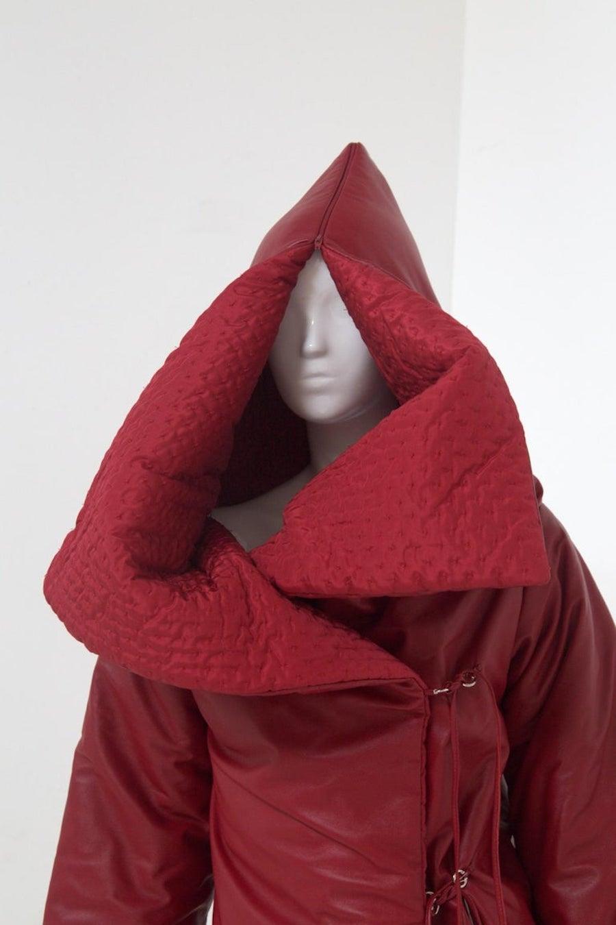 Gianfranco Ferré - Seltene rote Lederjacke in Übergröße im Zustand „Gut“ im Angebot in Milano, IT