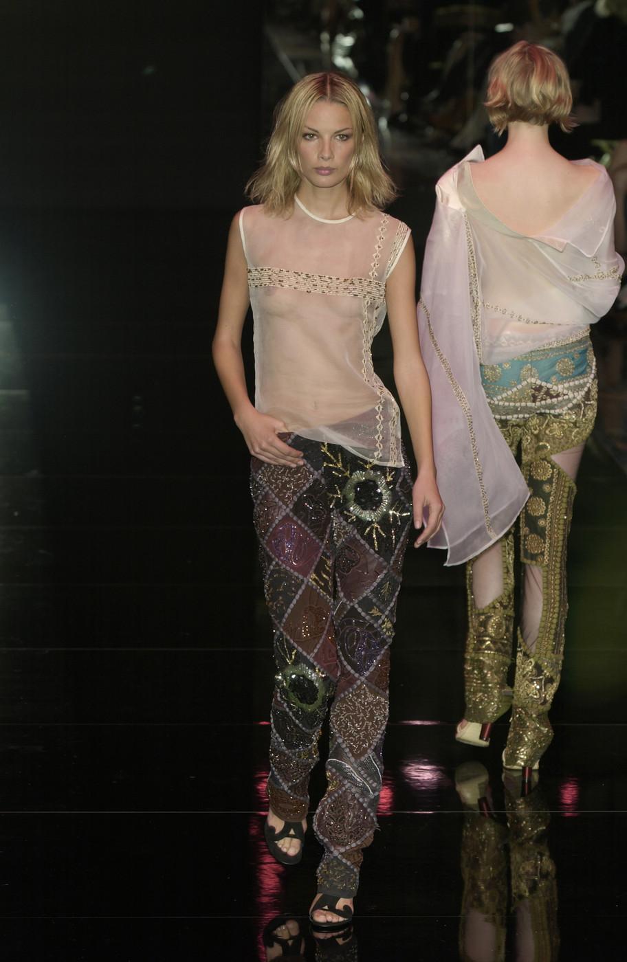 Gianfranco Ferre raw silk patchwork embroidered pants, ss 2002 In Excellent Condition For Sale In London, GB
