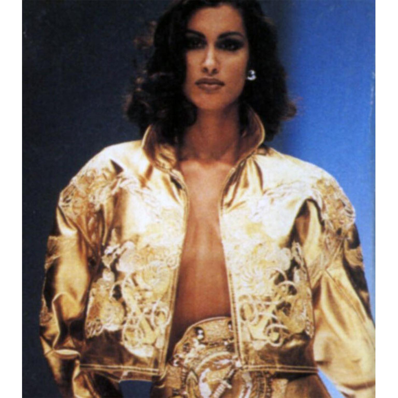 Or Gianfranco Ferre - Veste de défilé en cuir doré brodée sur le thème de l'océan, issue d'un défilé printemps-été 1992 en vente
