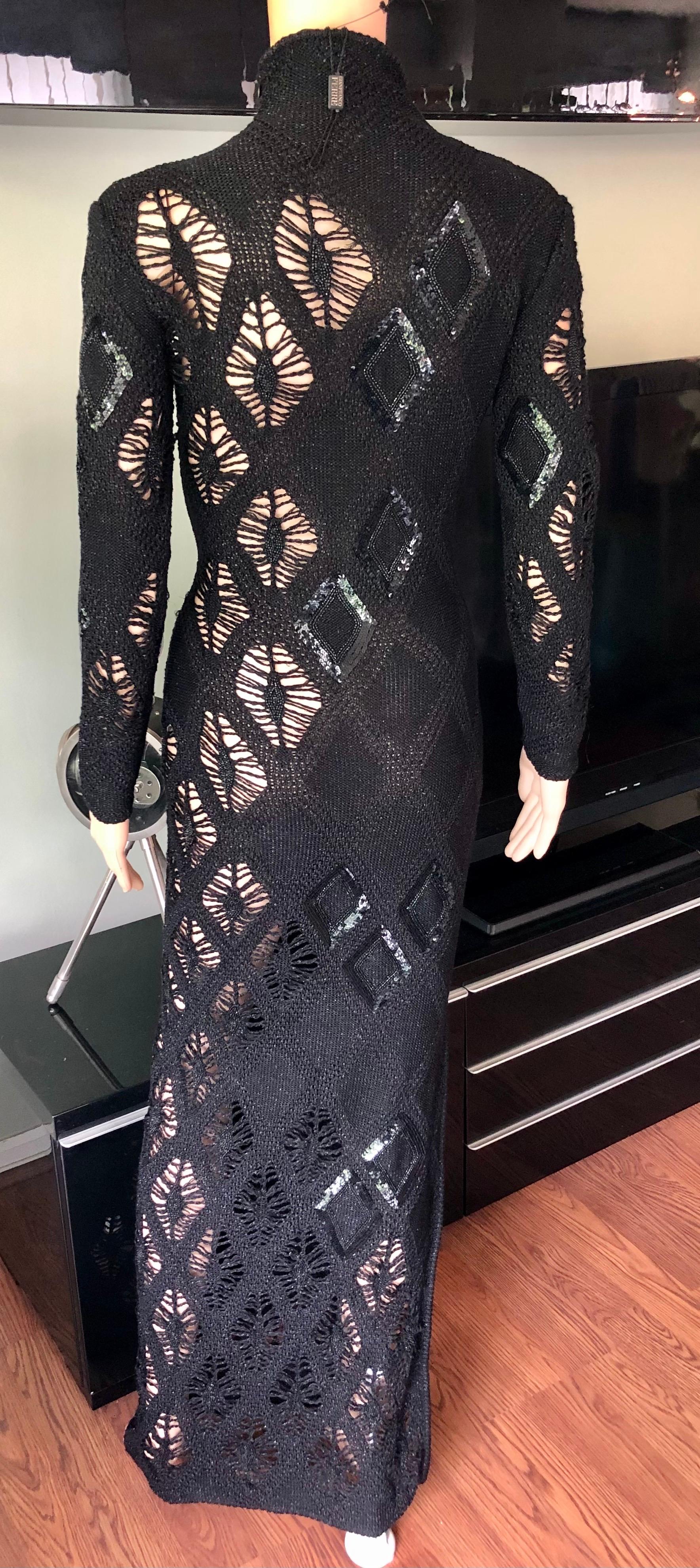 Gianfranco Ferre S/S 2002 Beaded Sequin Sheer Crochet Knit Black Maxi Dress Gown In Excellent Condition For Sale In Naples, FL