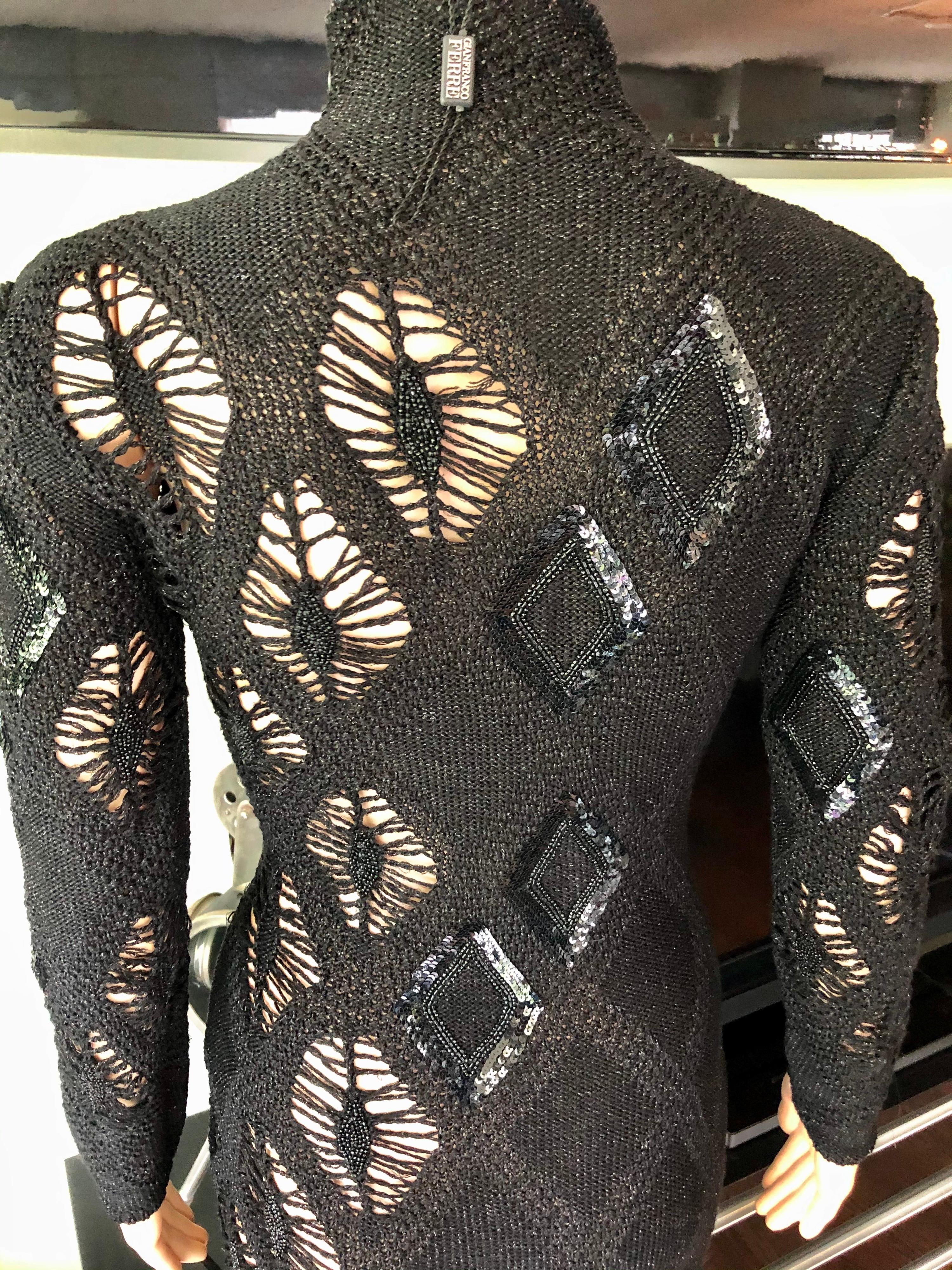 Gianfranco Ferre S/S 2002 Beaded Sequin Sheer Crochet Knit Black Maxi Dress Gown For Sale 3