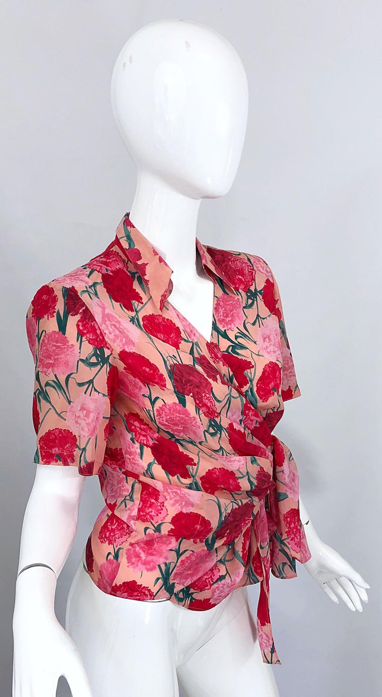 Gianfranco Ferre Size 42 Pink Red Carnation Print Silk Vintage 90s Wrap Blouse For Sale 8