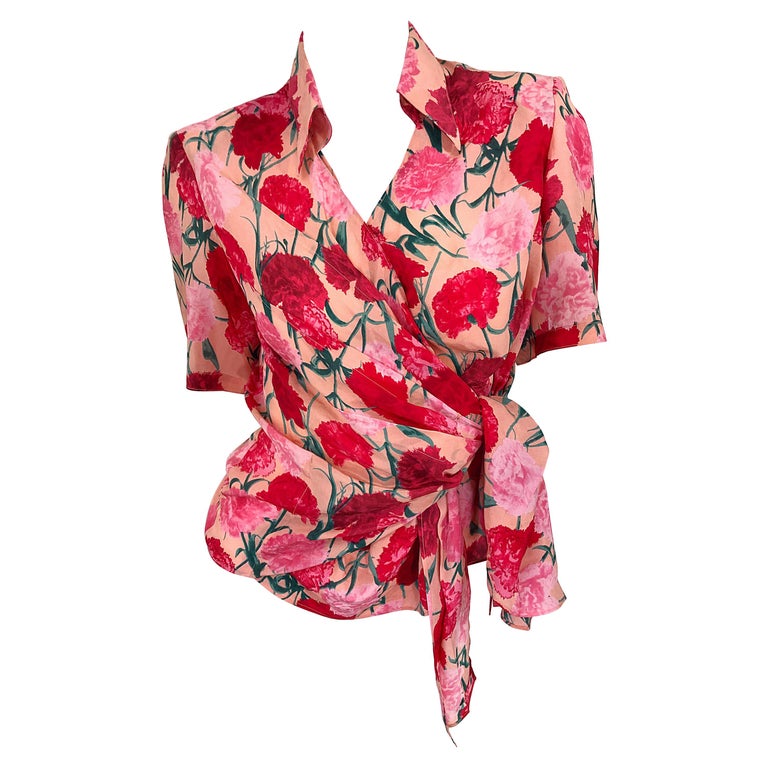 Gianfranco Ferre Size 42 Pink Red Carnation Print Silk Vintage 90s Wrap Blouse For Sale