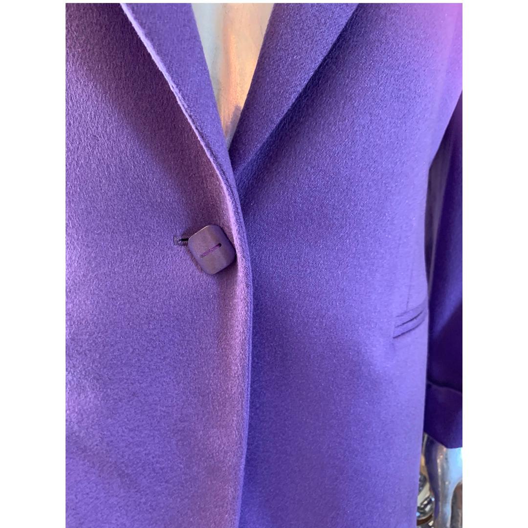 Gianfranco Ferre Studio Modern Cashmere Purple/Lilac Blazer Italy Size 8 For Sale 1