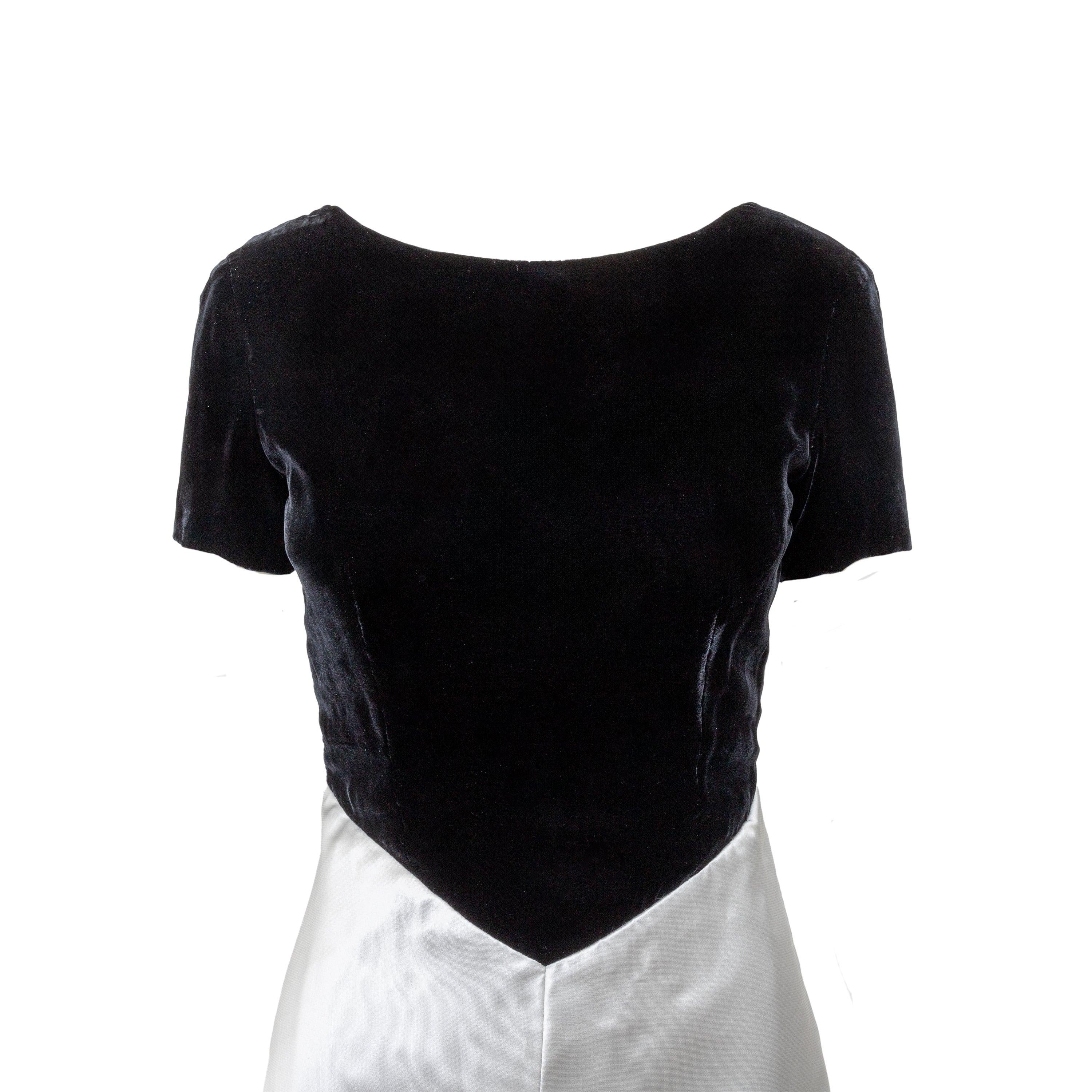 Vestido de terciopelo y seda Gianfranco Ferré - Años 90 en Bastante bueno estado para la venta en Milano, IT