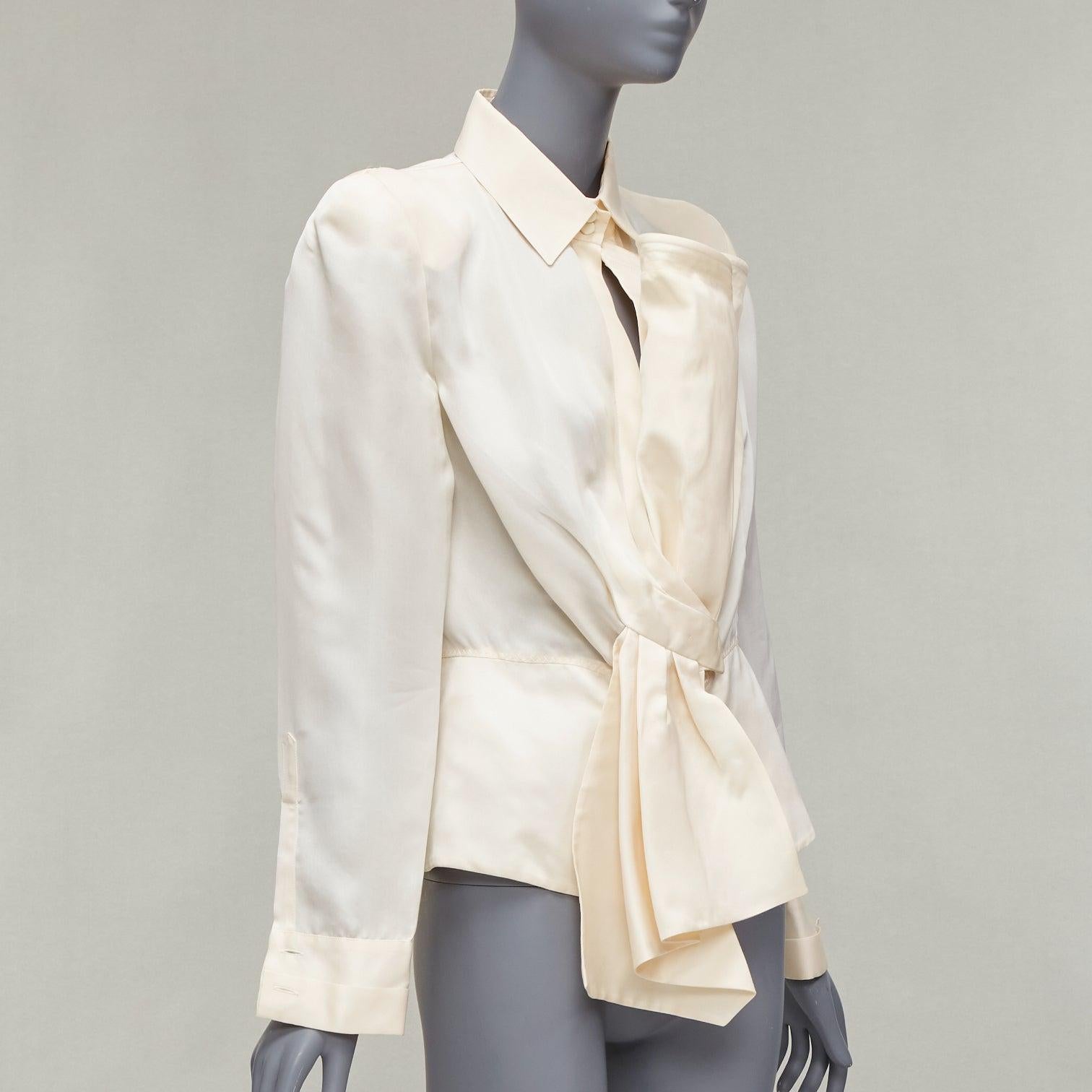 GIANFRANCO FERRE Vintage cream silk XL bow detail power shoulder jacket IT44 L In Good Condition For Sale In Hong Kong, NT