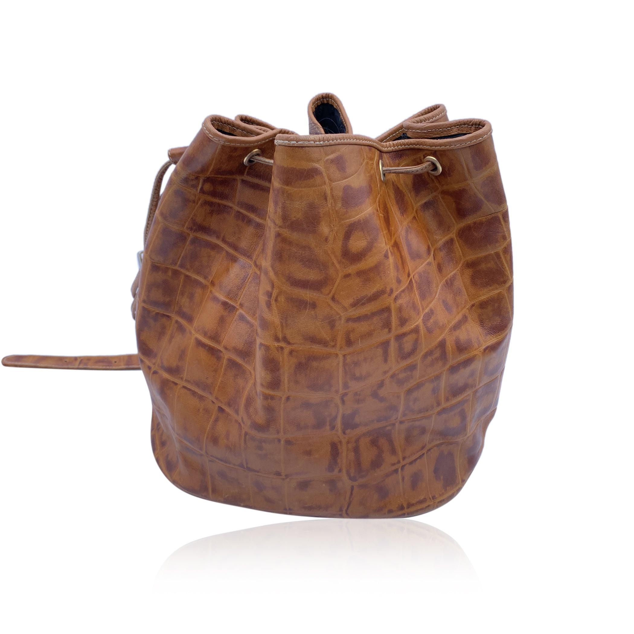 Gianfranco Ferre Vintage Embossed Brown Leather Bucket Bag In Good Condition In Rome, Rome