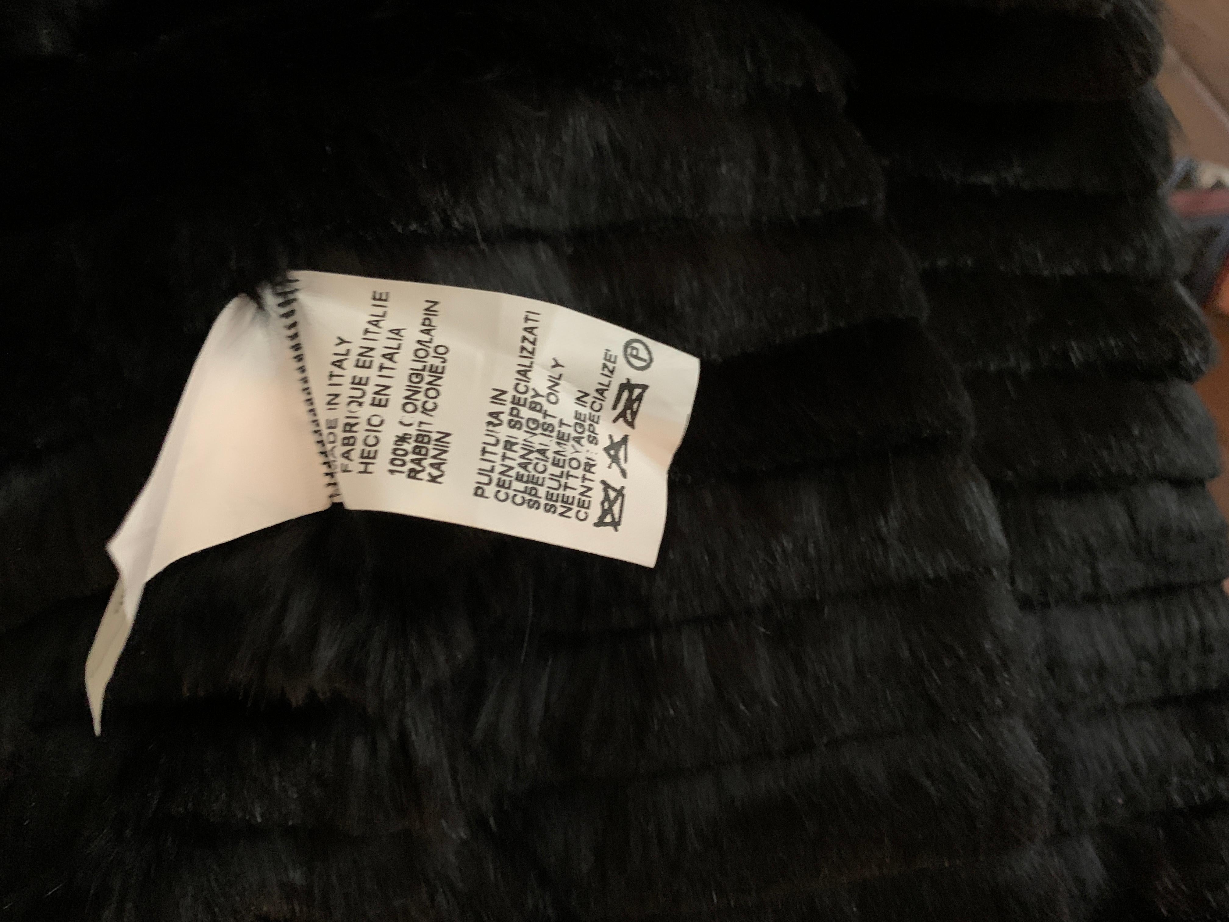 Gianfranco Ferre Vintage Leather Trench Coat Lined in Sheared Fur Size L (NWT) For Sale 12