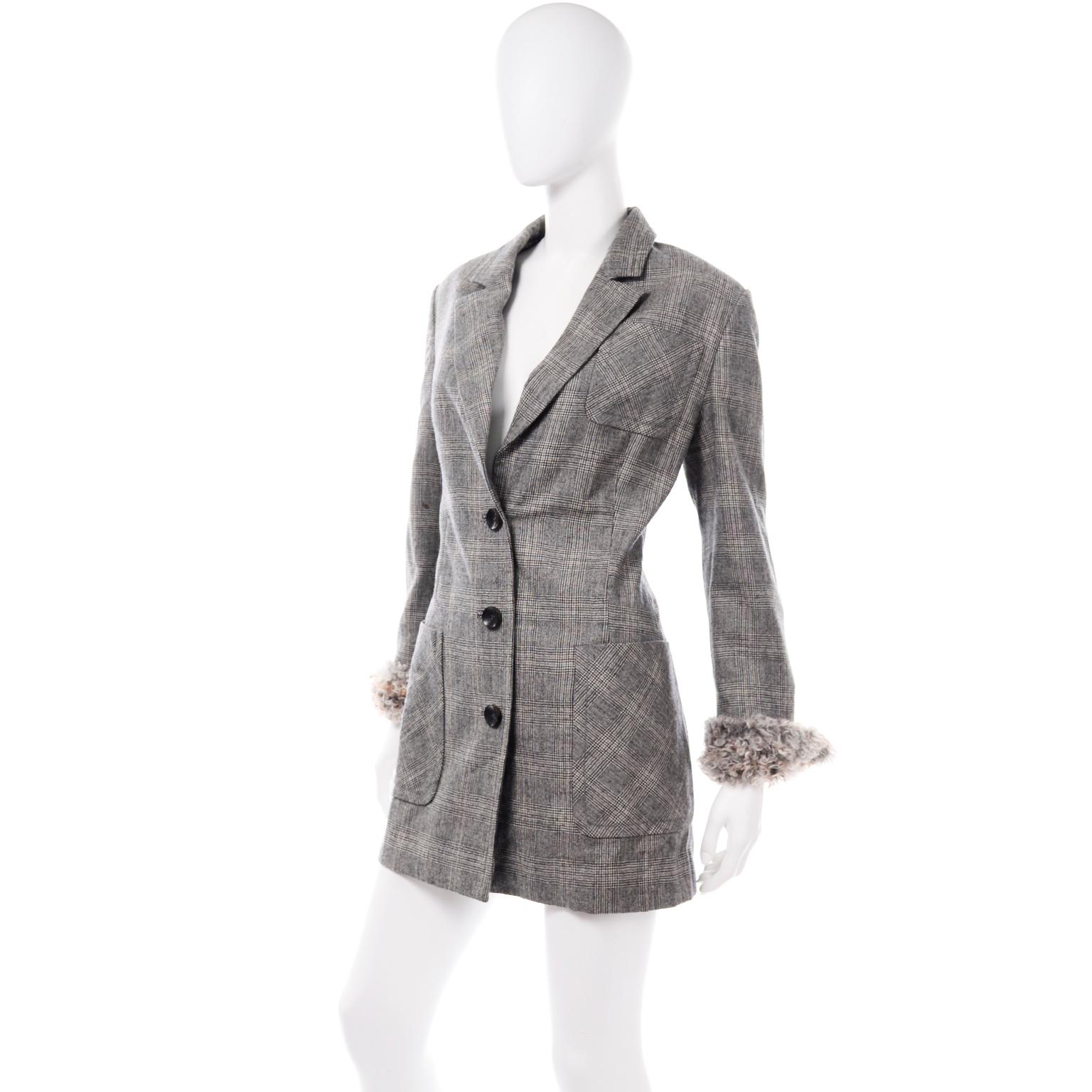 Gianfranco Ferre Vintage Longline Gray Plaid Wool Blazer W Fur Cuffs In Excellent Condition In Portland, OR