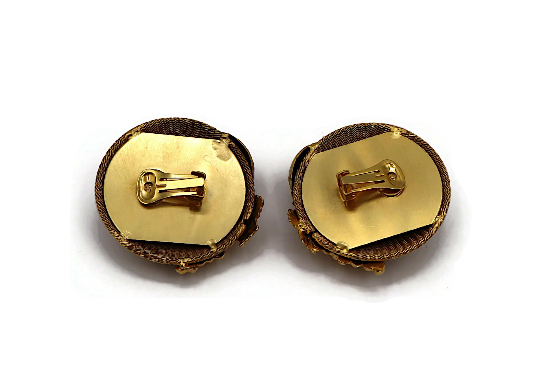 GIANFRANCO FERRE Vintage Massive Gold Tone Clip-On Earrings For Sale 4