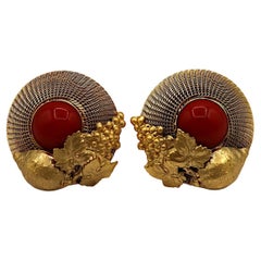 GIANFRANCO FERRE Vintage Massive Goldfarbene Clip-On-Ohrringe