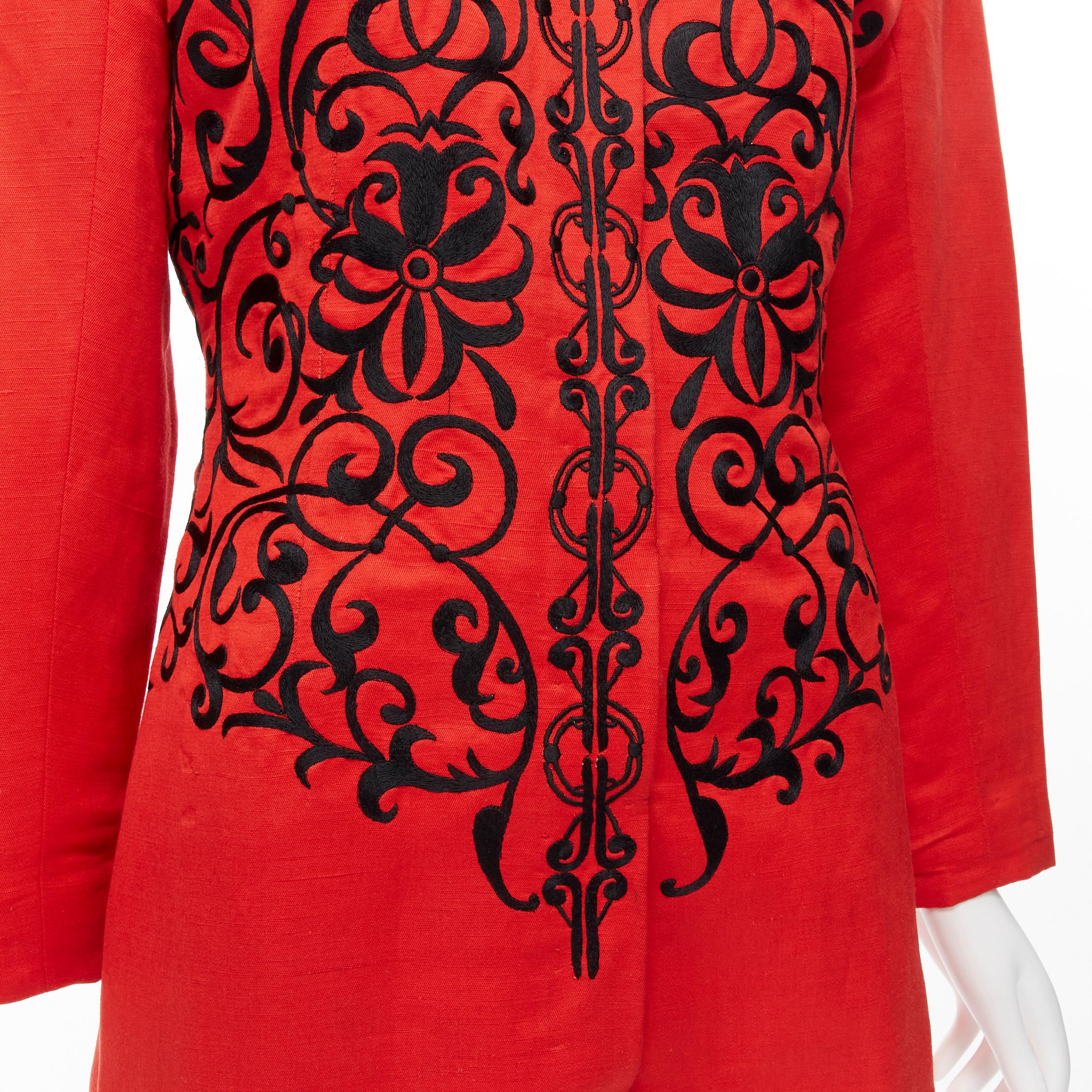 GIANFRANCO FERRE Vintage red black floral embroidery stand collar jacket M 
Reference: TGAS/B02205 
Brand: Gianfranco Ferre 
Color: Red 
Pattern: Floral 
Closure: Button 
Extra Detail: Black floral embroidery. Stand collar. Concealed button and snap