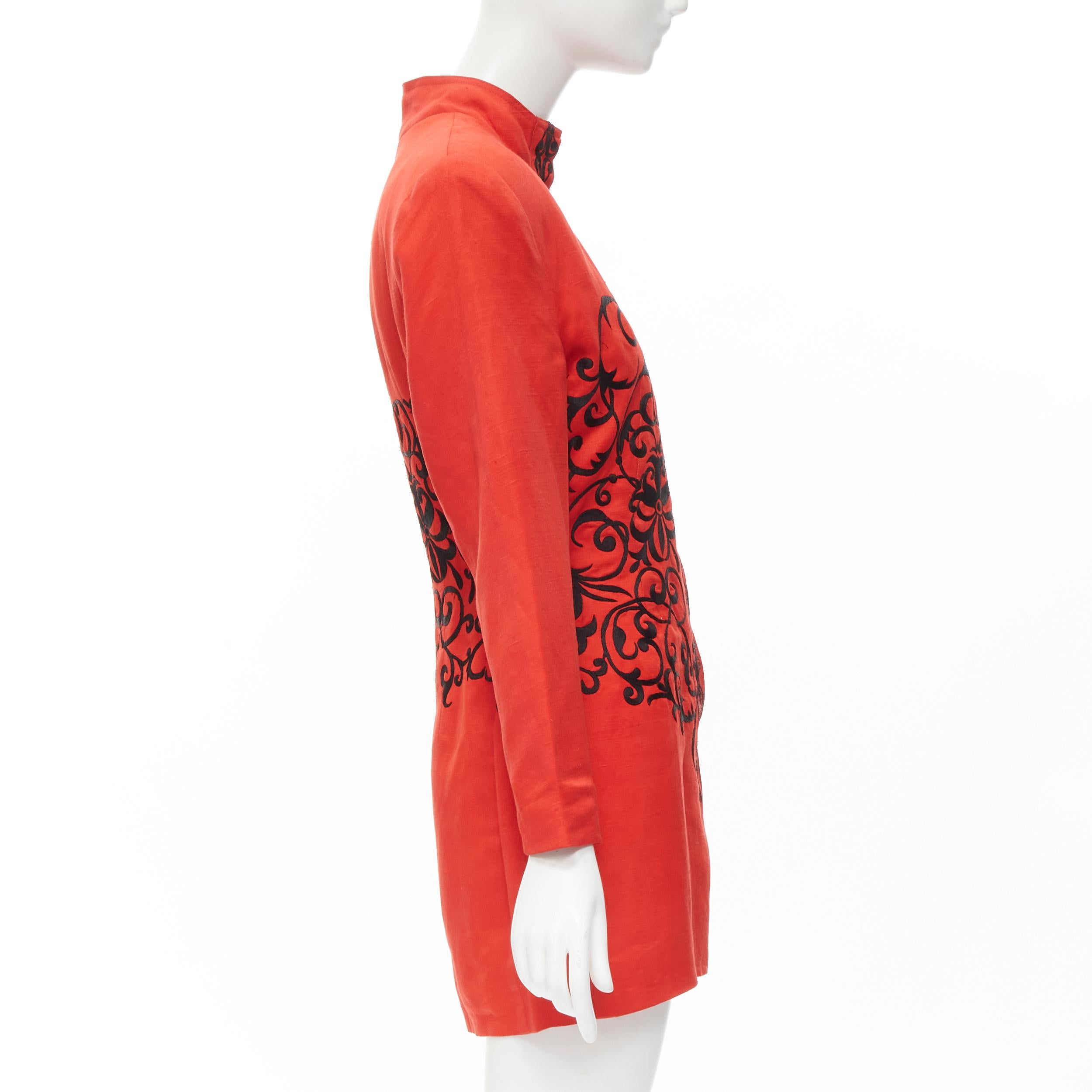 GIANFRANCO FERRE Vintage red black floral embroidery stand collar jacket M In Good Condition For Sale In Hong Kong, NT