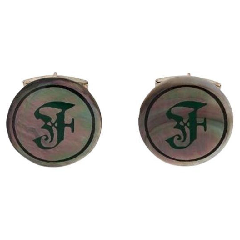 Louis Vuitton Gold Pleated Round Cufflinks with Leather Pouch at 1stDibs