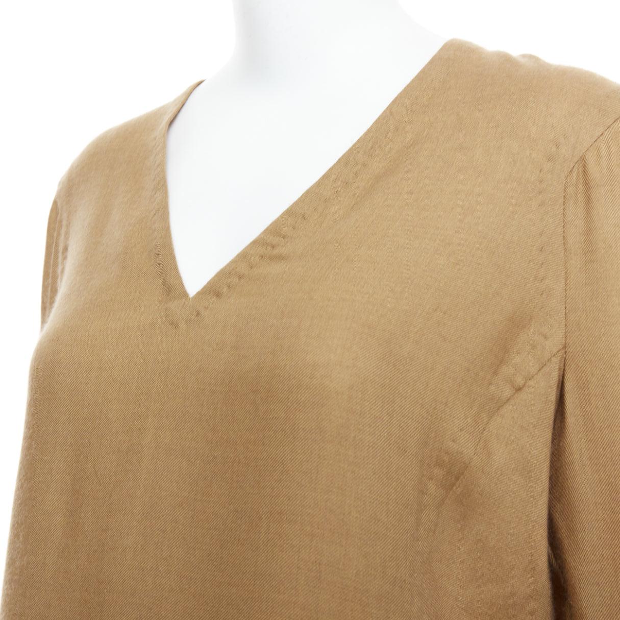 GIANFRANCO FERRE Vintage taupe cashmere silk v neck hand stitch tunic top IT42 M For Sale 2