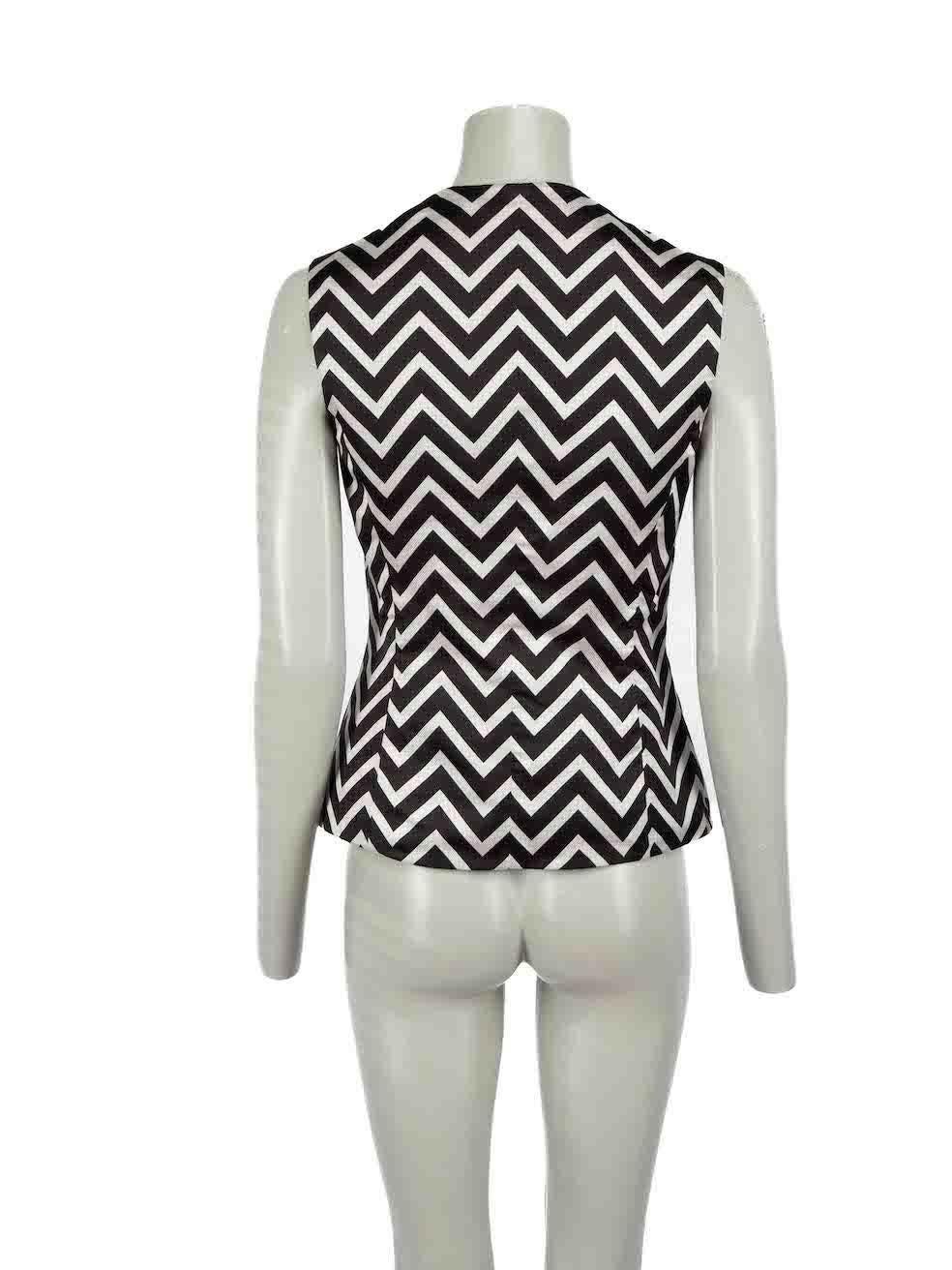 Gianfranco Ferré Vintage Zigzag Silk Jacquard Waistcoat Size S In Excellent Condition In London, GB