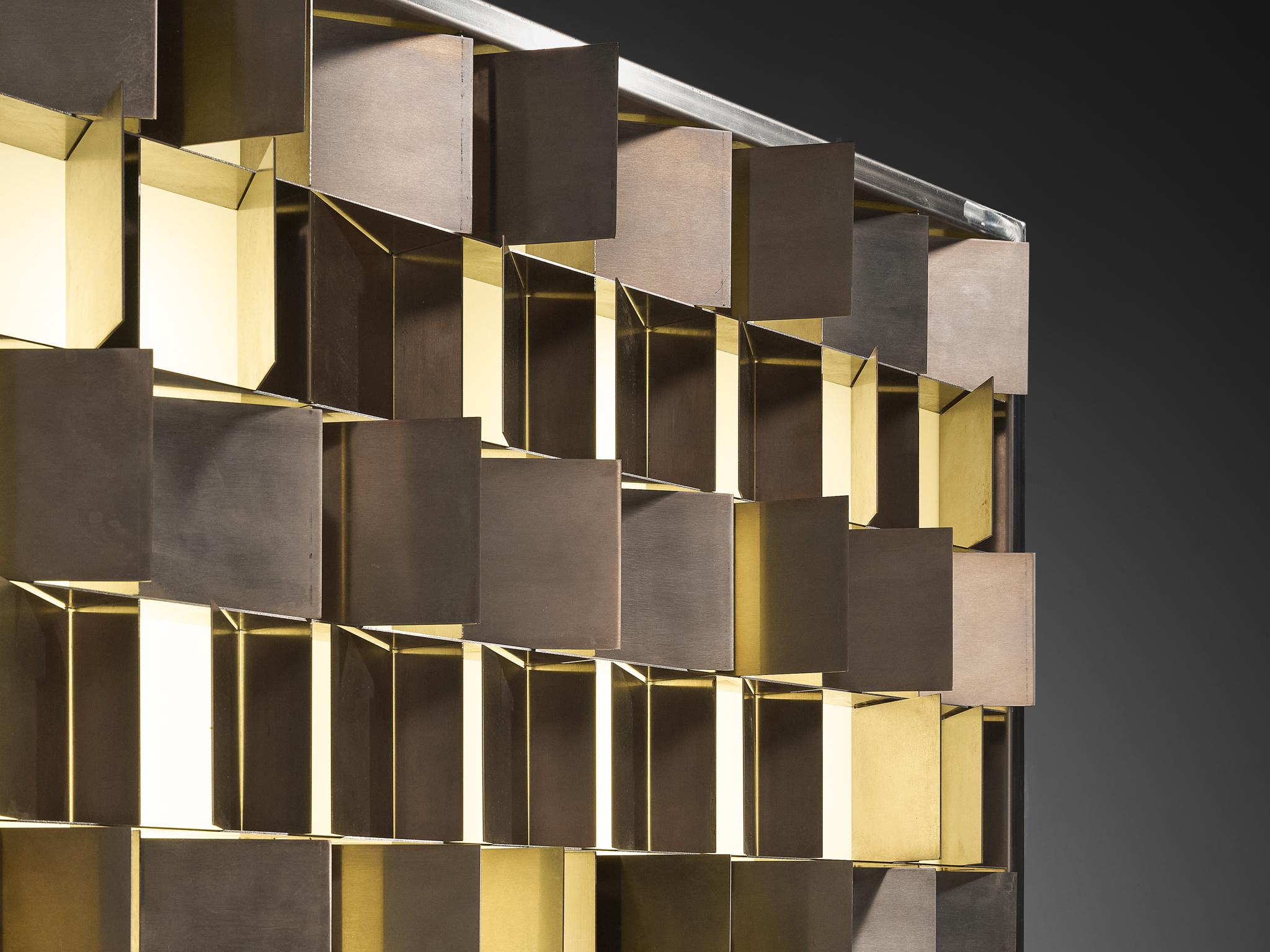 Postmoderne Sculpture lumineuse Programme de Gianfranco Fini pour la nouvelle lampe en acier inoxydable en vente