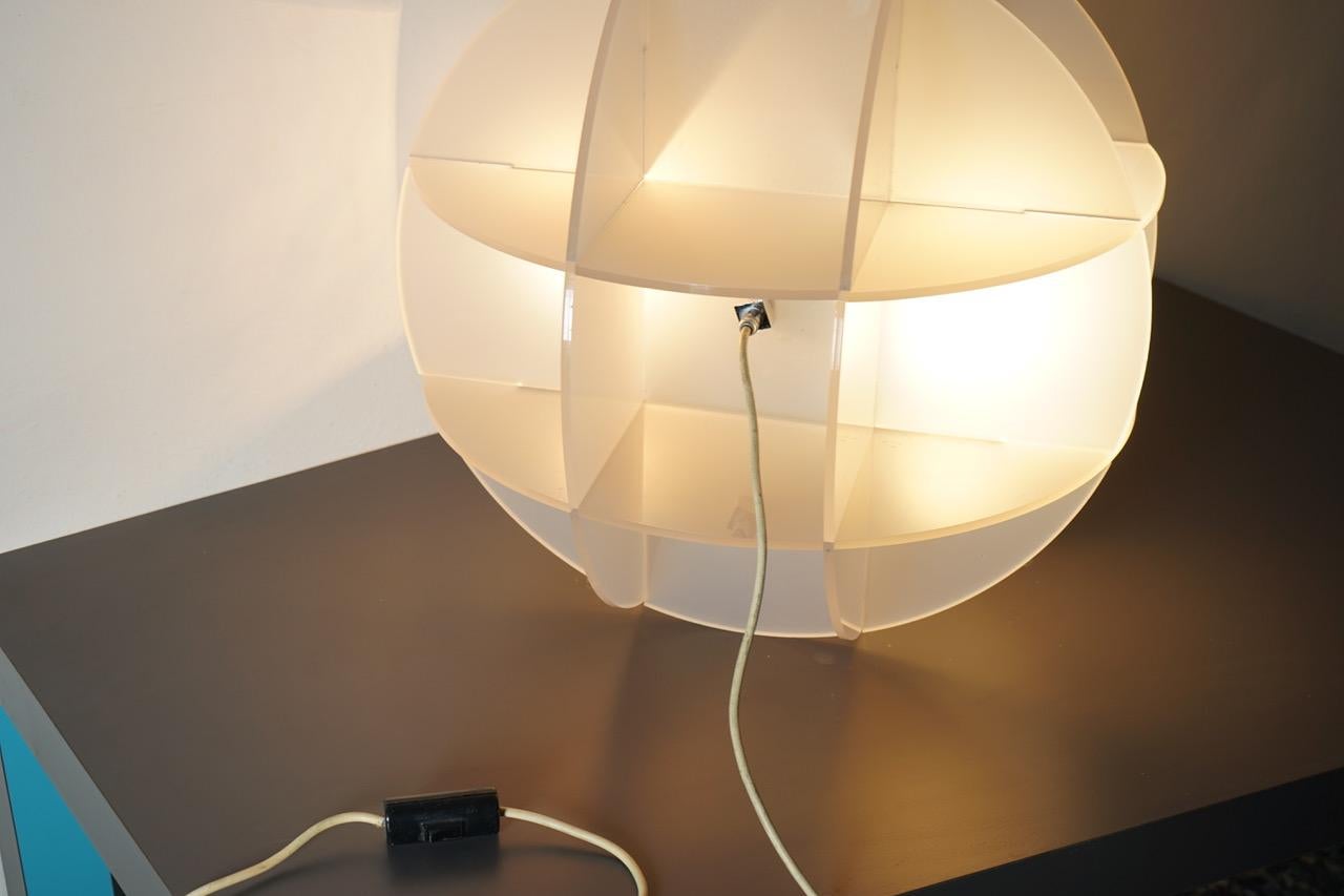 Plexiglass Gianfranco Fini Lamp Model Quasar Edition New Lamp, Italy