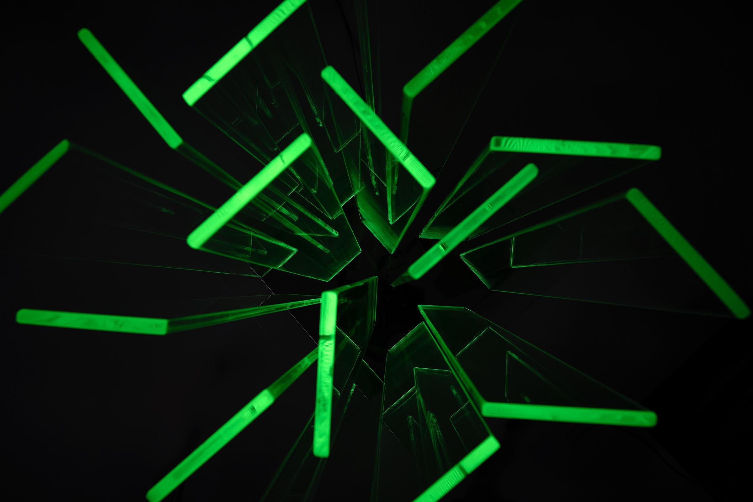 Gianfranco Fini mod. escultura de luz 