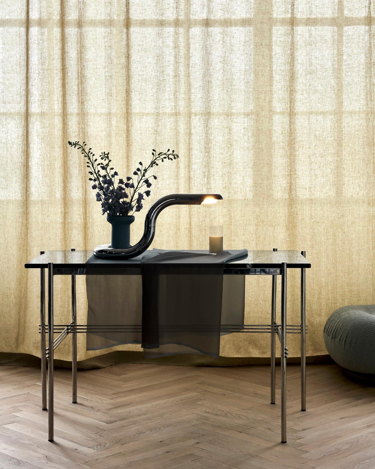 Mid-Century Modern Gianfranco Frattini 'Aspide' Table Lamp for GUBI For Sale