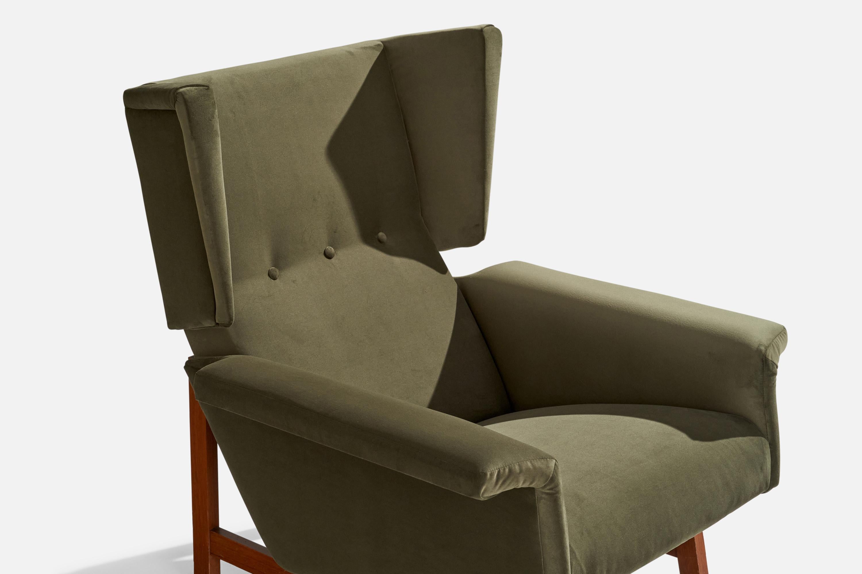 Attribution Gianfranco Frattini, chaise longue, teck, velours, Italie, années 1960 en vente 5