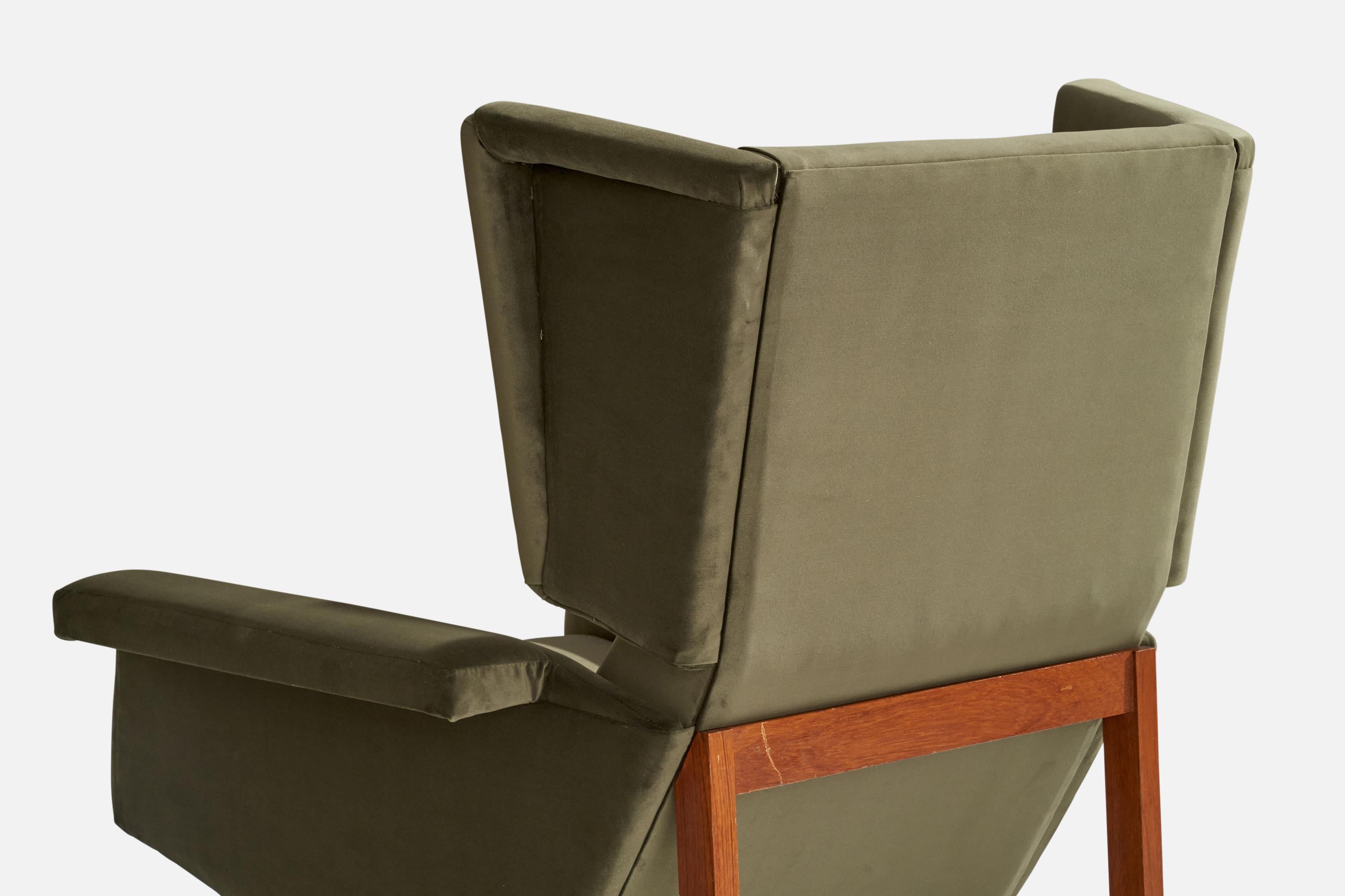 Attribution Gianfranco Frattini, chaise longue, teck, velours, Italie, années 1960 en vente 3