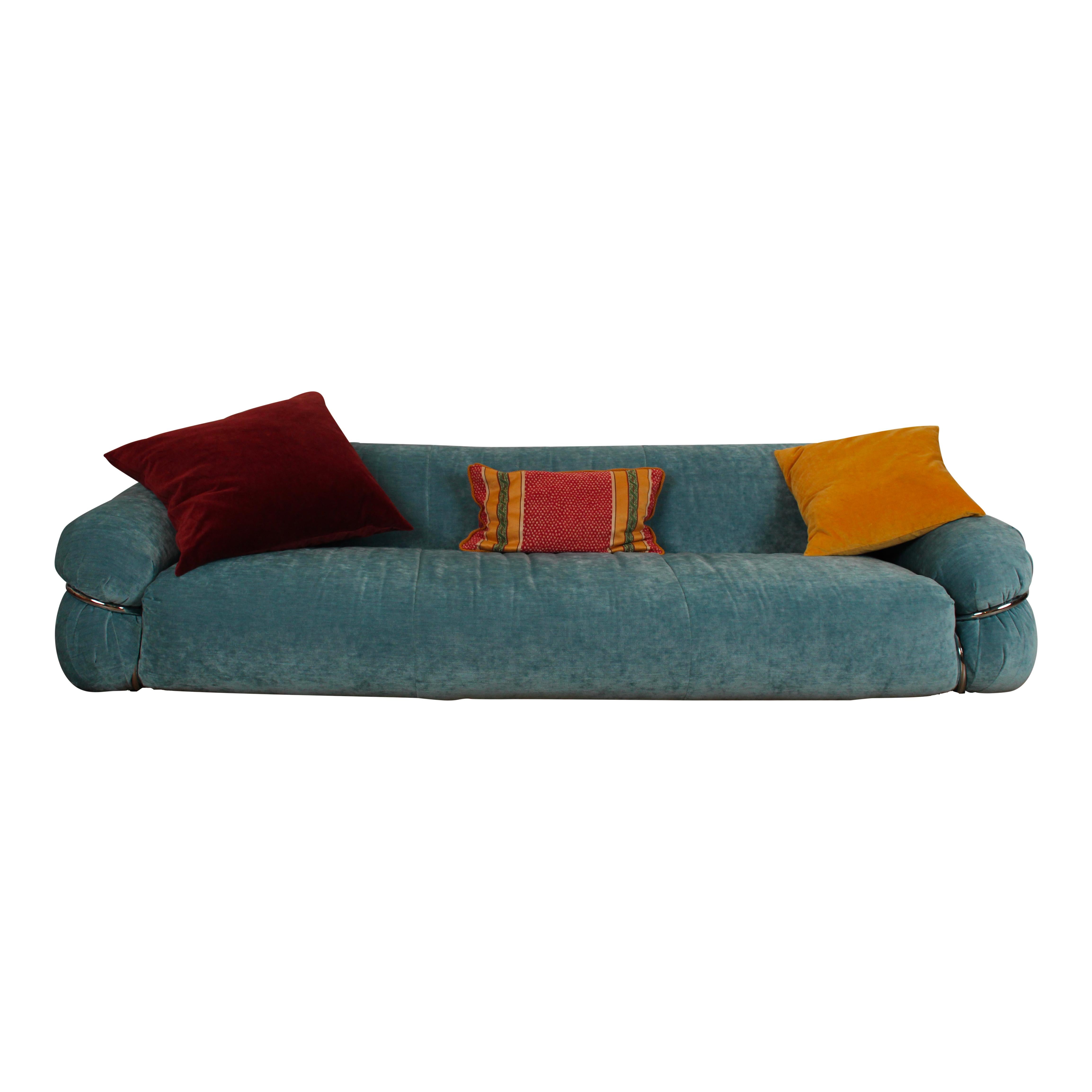 Gianfranco Frattini Azure Velvet Sesann Three-Seater Sofa for Cassina, 1972 For Sale 3