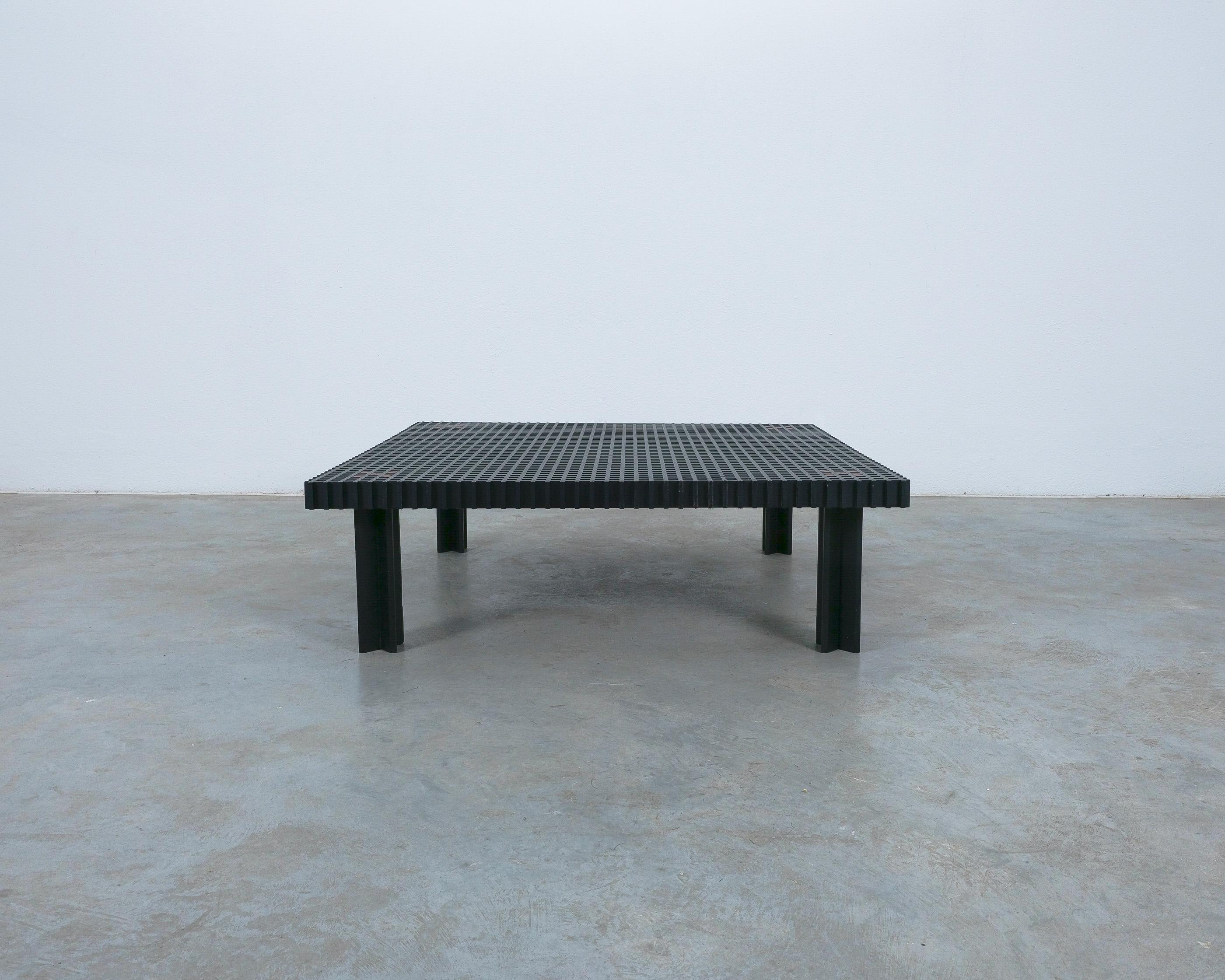 Gianfranco Frattini Mesa de centro Kyoto de haya negra para Knoll, Italia 1974 Moderno de mediados de siglo en venta