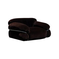 Gianfranco Frattini Sedia da salotto Sesann in velluto di alpaca marrone per Cassina, 1972