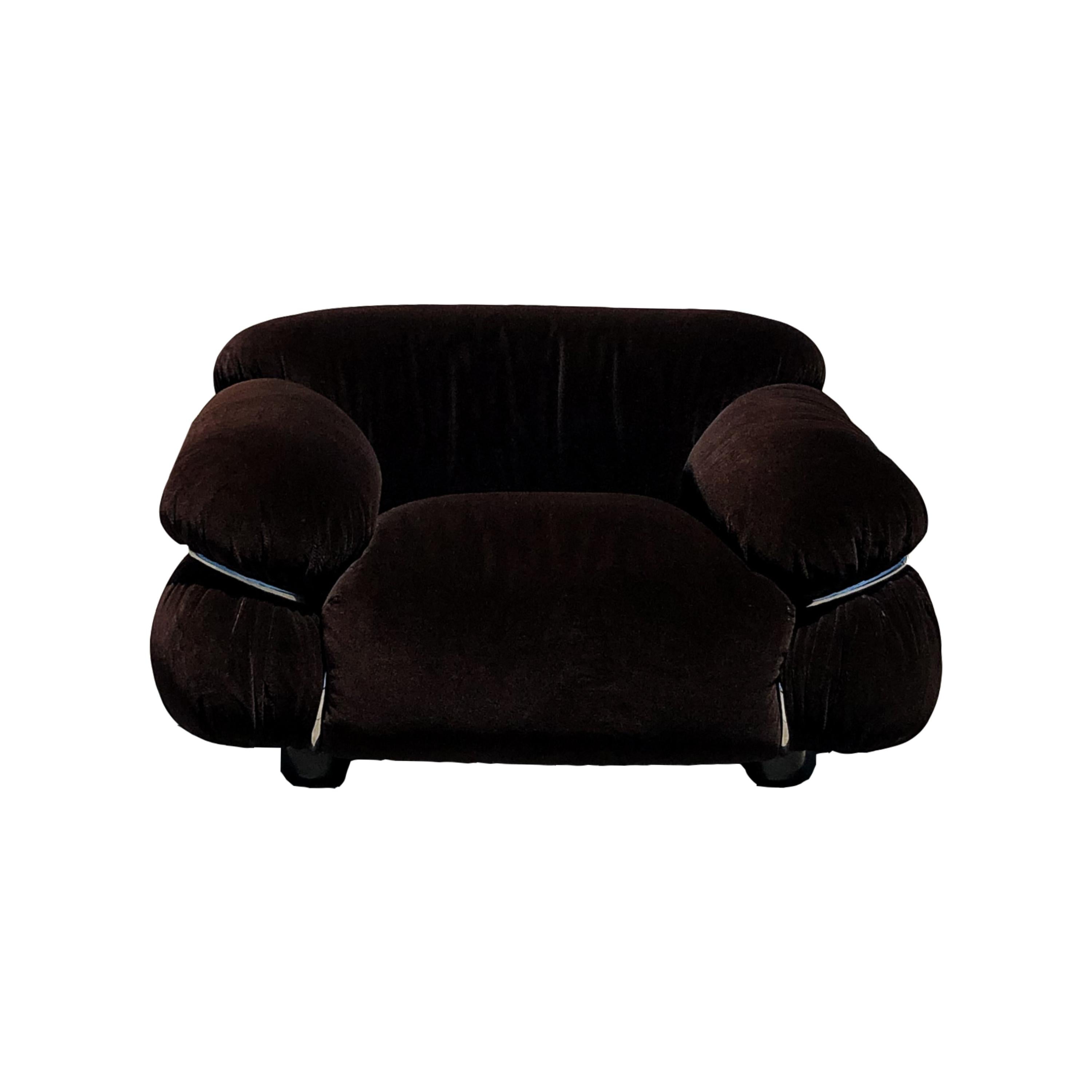 Gianfranco Frattini Sedia da salotto Sesann in velluto di alpaca marrone per Cassina, 1972