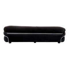 Gianfranco Frattini Divano a tre posti in velluto marrone Sesann per Cassina, 1972