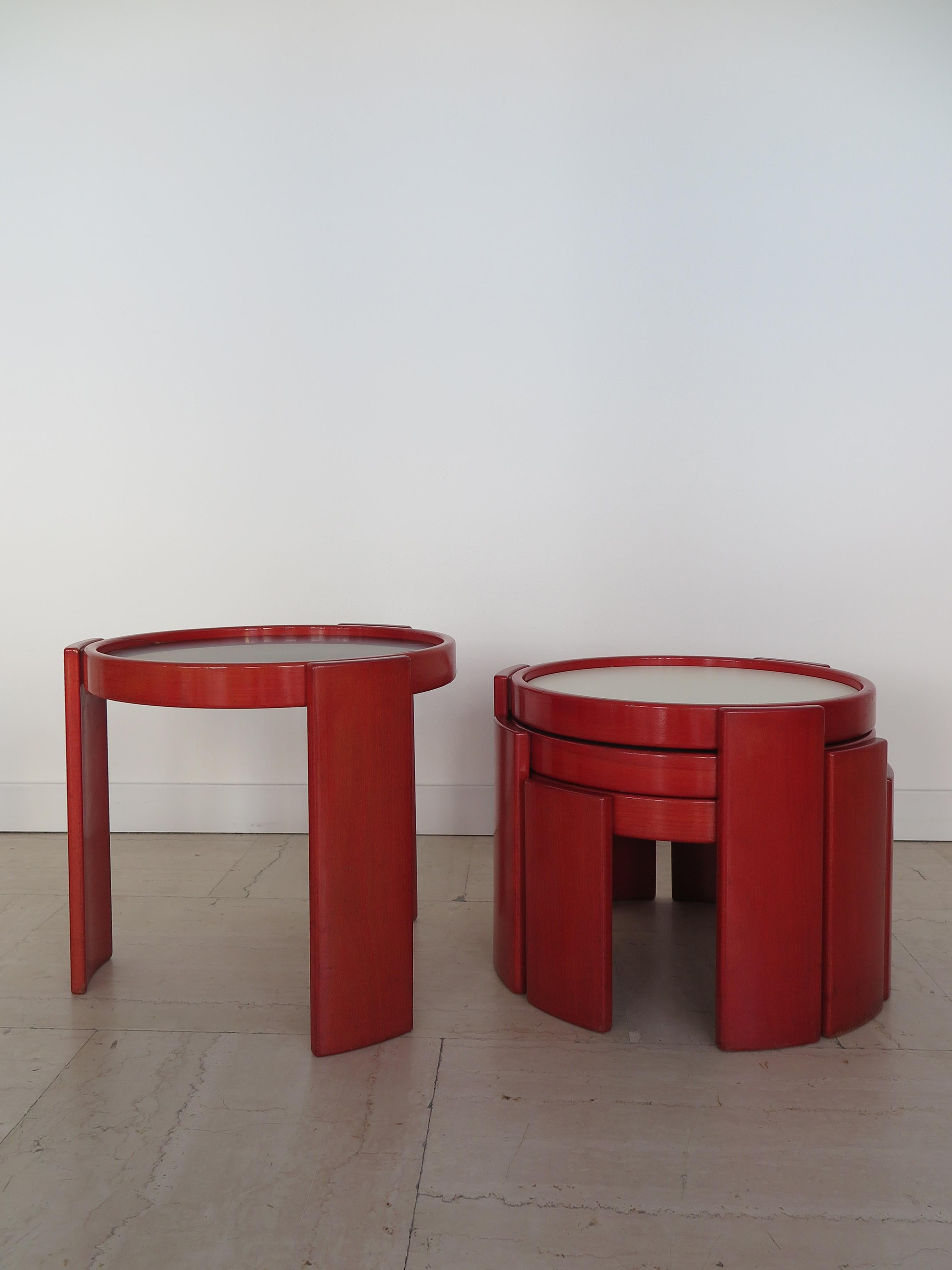 Gianfranco Frattini Cassina Italian Midcentury Red /80 Model Coffee Tables 1960s 3