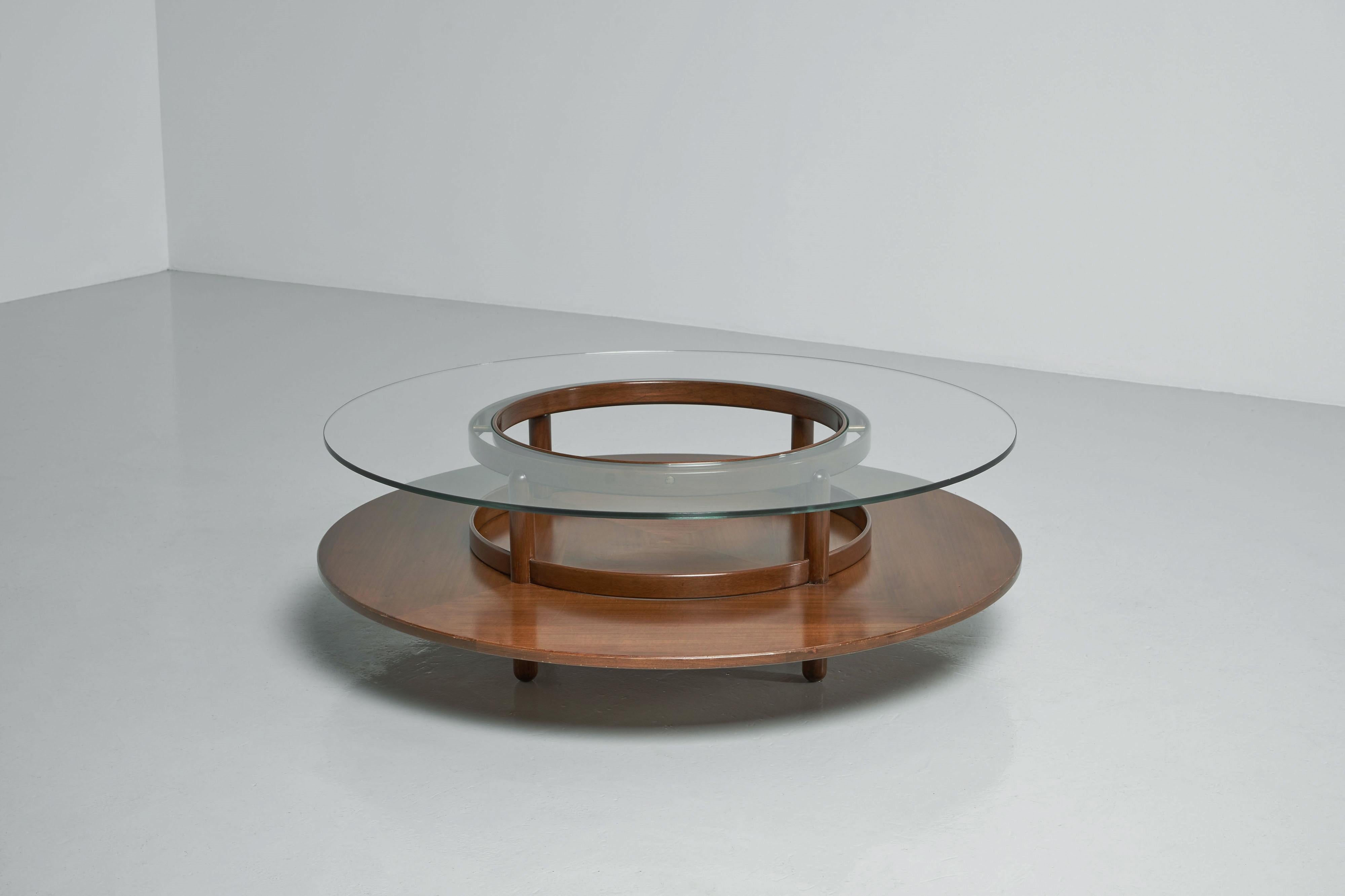 Gianfranco Frattini coffee table Cassina Italy 1960 In Good Condition For Sale In Roosendaal, Noord Brabant