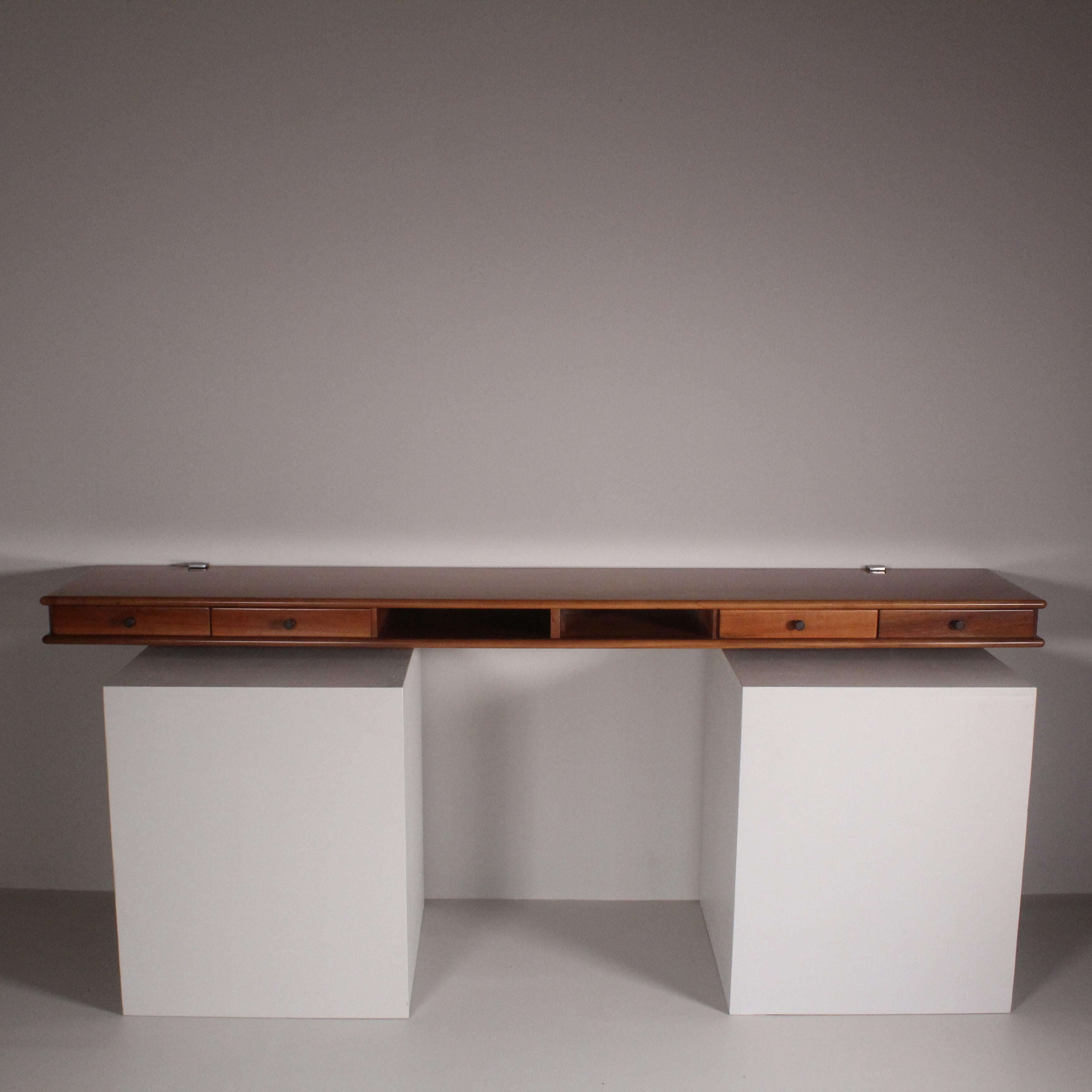 Gianfranco Frattini, Console table, 1960 For Sale 4