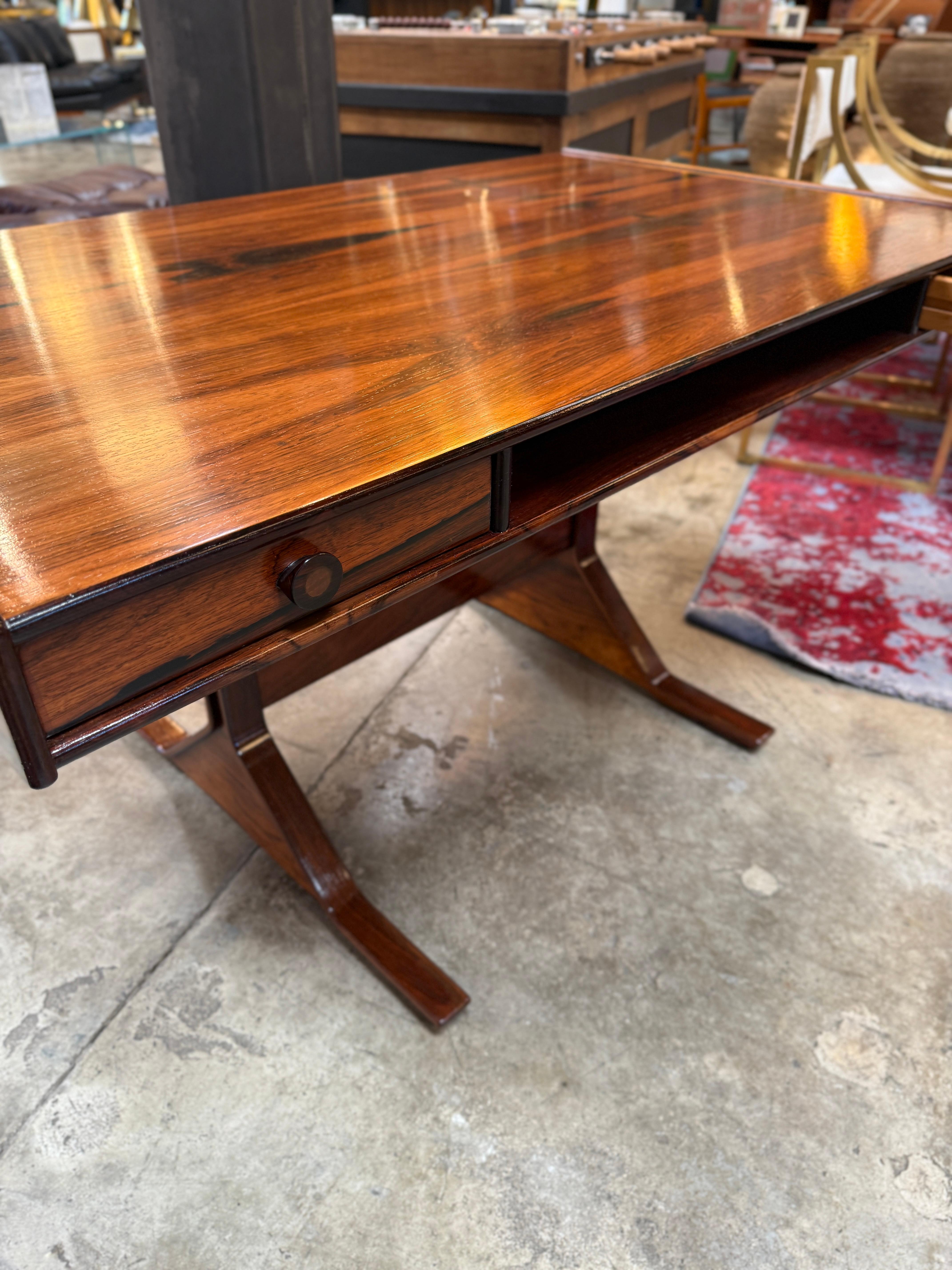 Rosewood Gianfranco Frattini desk Mod. 535 for Bernini 1956 For Sale