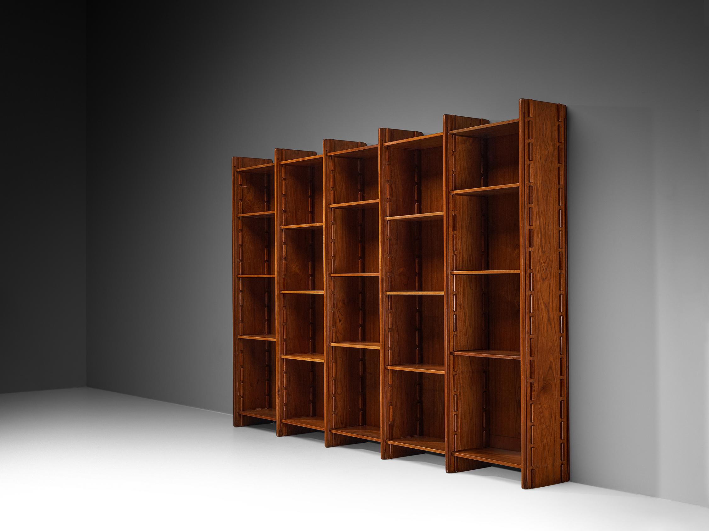 Mid-Century Modern Gianfranco Frattini for Bernini Large Bookcase in Teak