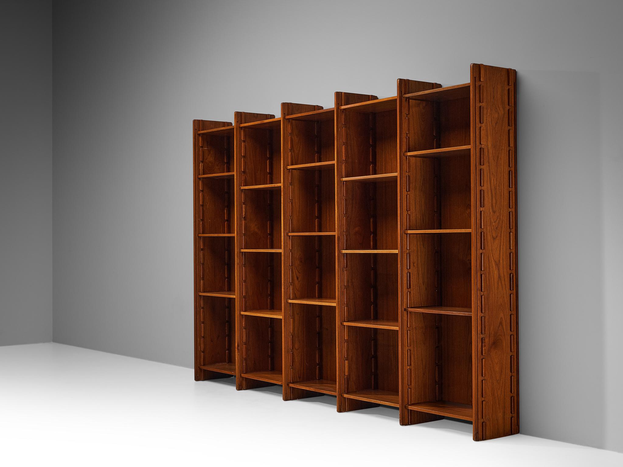 Gianfranco Frattini for Bernini Large Bookcase in Teak In Good Condition For Sale In Waalwijk, NL