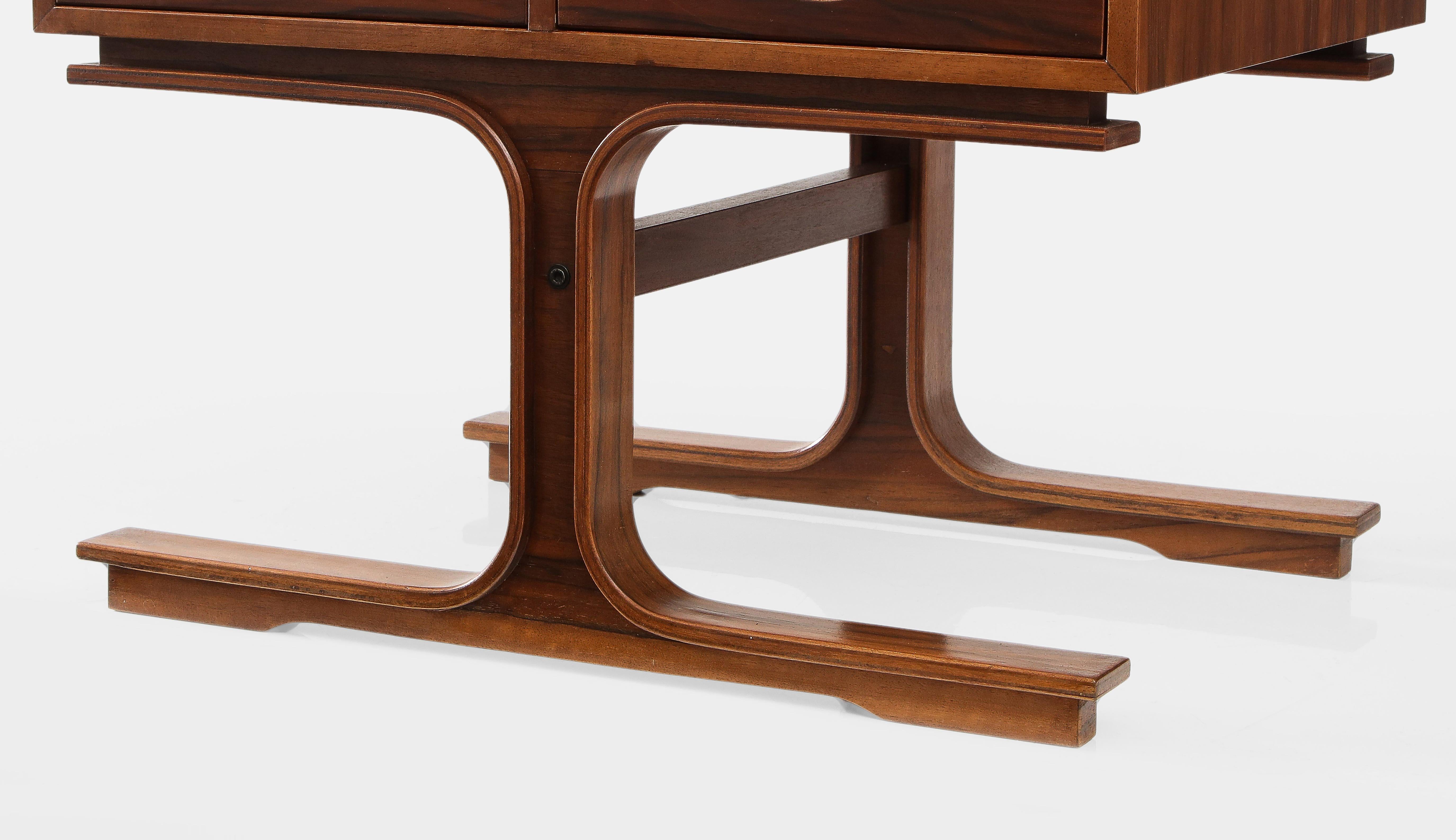 Gianfranco Frattini for Bernini Pair of Rosewood Side or Bedside Tables, 1950s 8