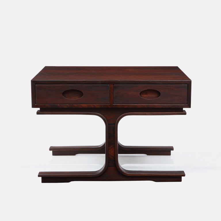 Mid-20th Century Gianfranco Frattini for Bernini Pair of Rosewood Side or Bedside Tables, 1950s For Sale