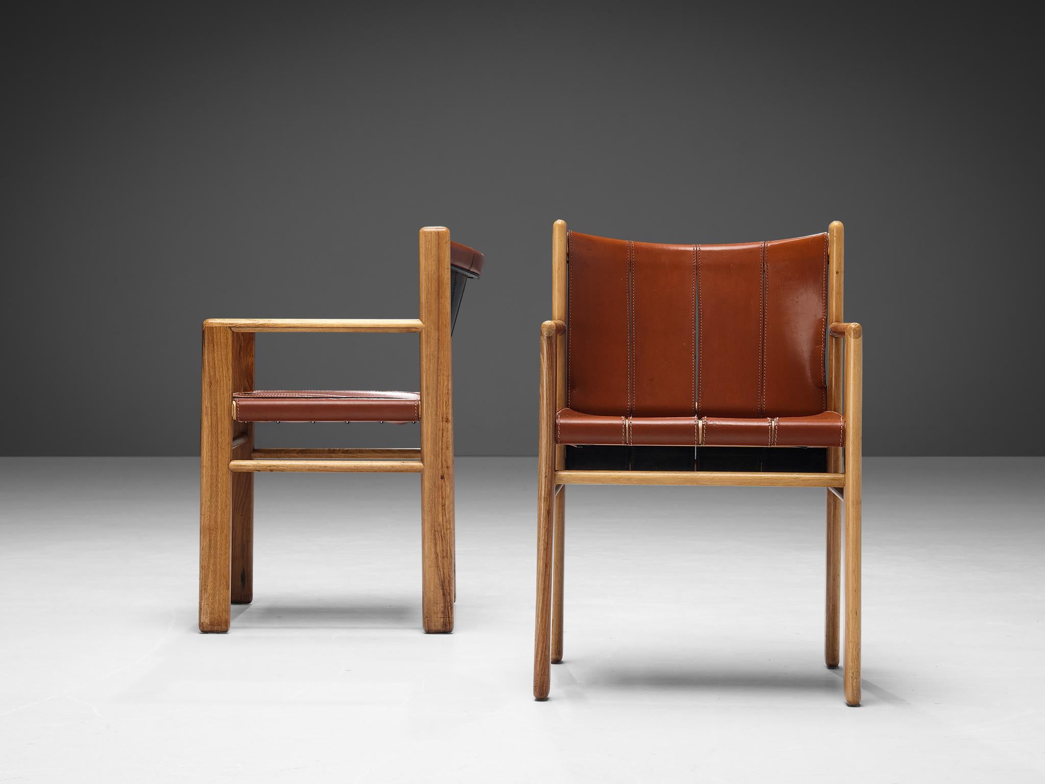 Gianfranco Frattini for Bernini Set of Eight Armchairs in Leather and Walnut 6