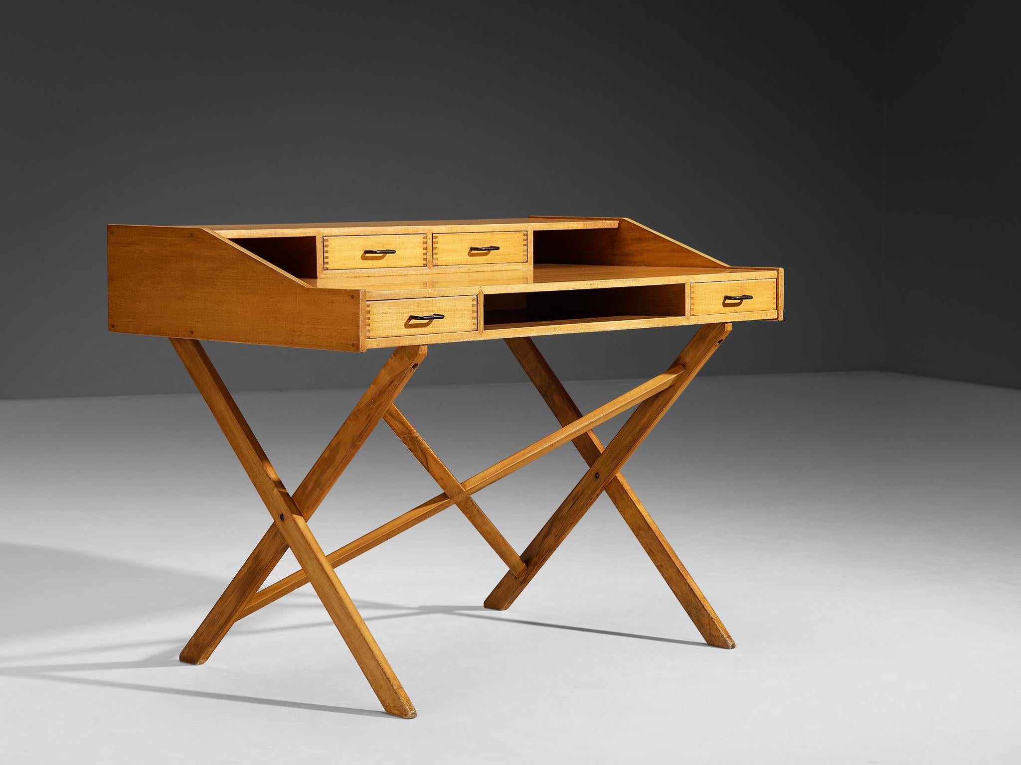 Bureau en cerisier de Gianfranco Frattini pour Cantieri Carugati Bon état - En vente à Waalwijk, NL