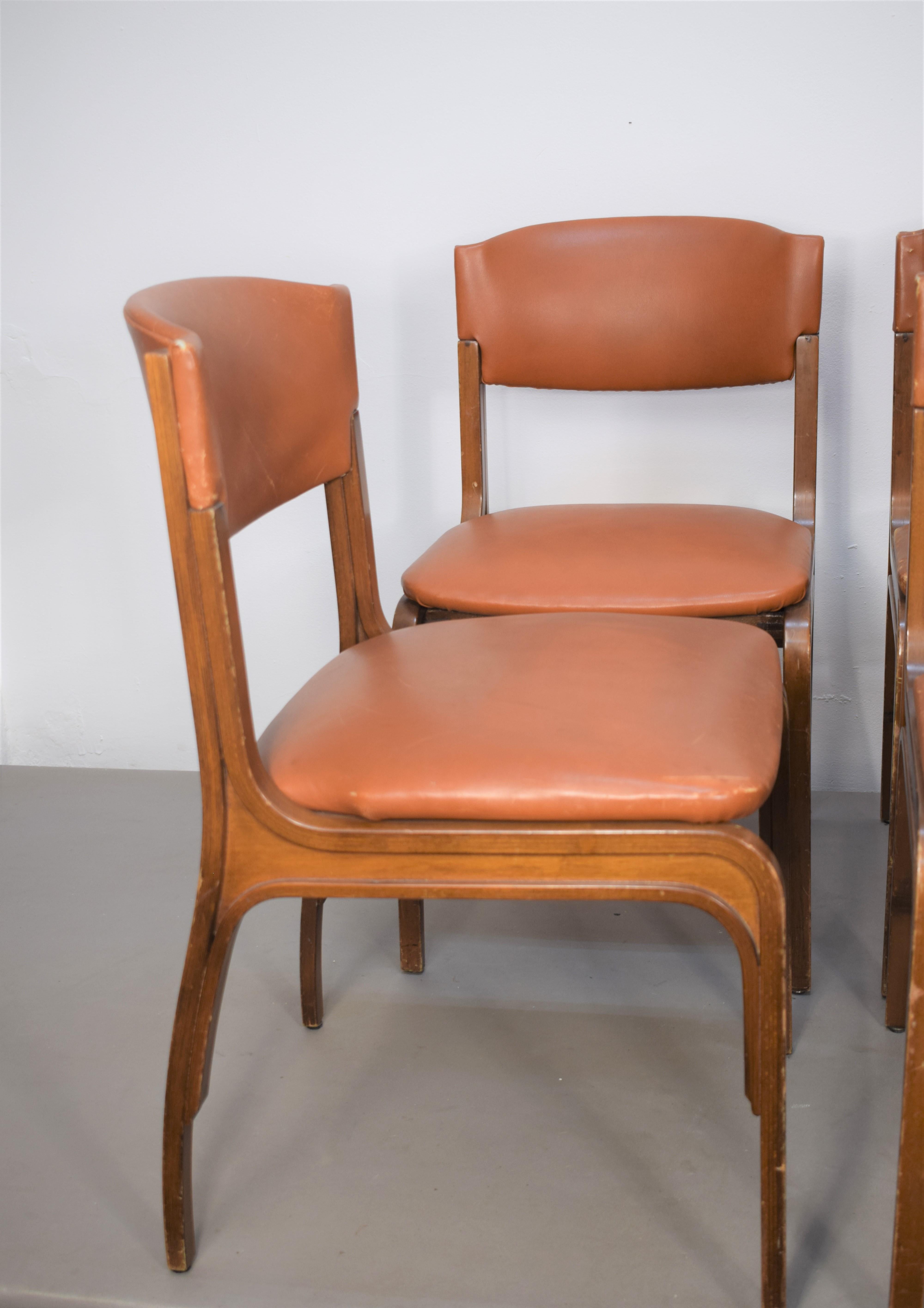 Gianfranco Frattini for Cantieri Carugati, set of six Italian chairs, 1950s In Good Condition In Palermo, PA