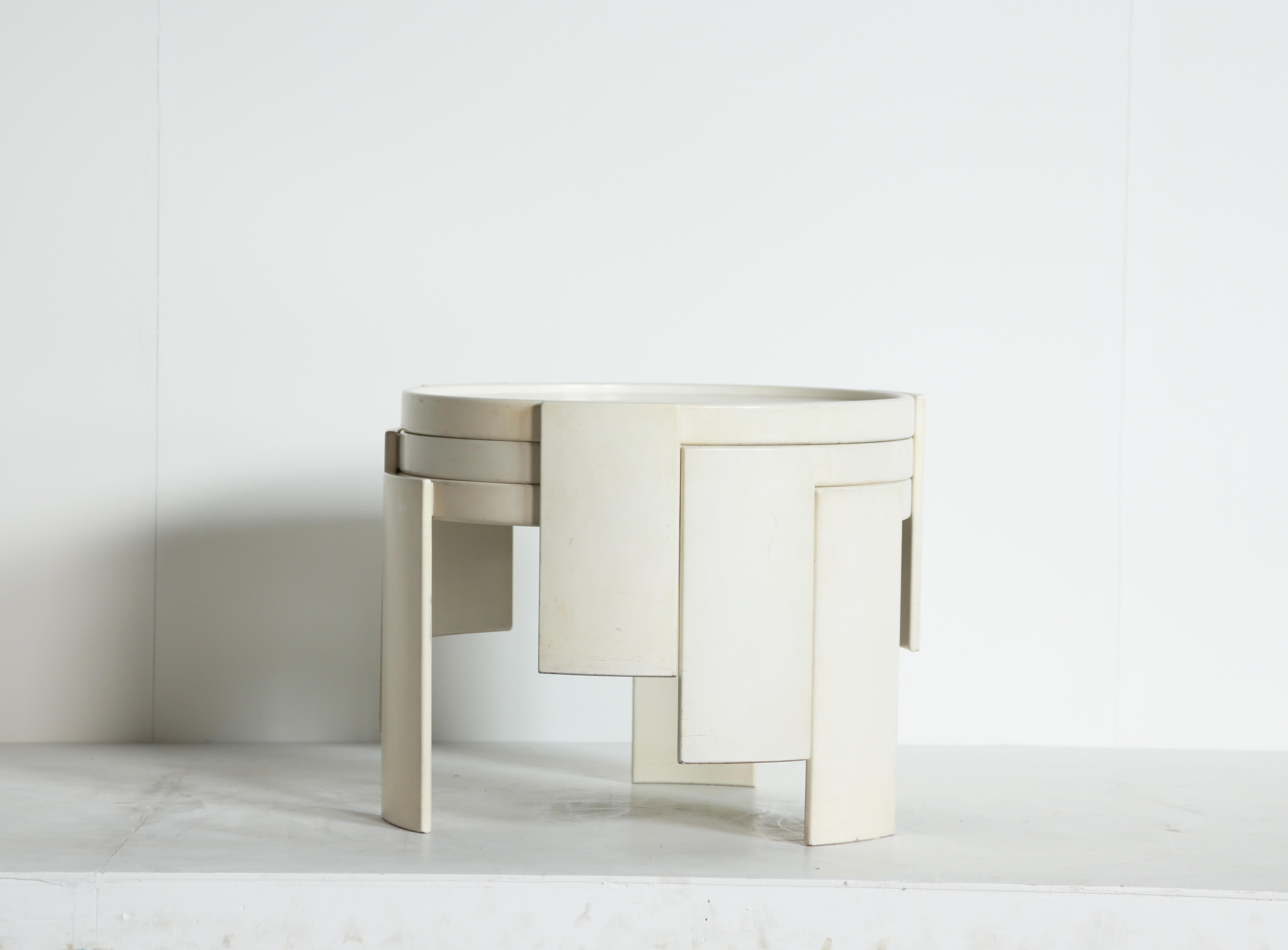 Laminate Gianfranco Frattini for Cassina Large Nesting / Stacking Tables, Italy, 1970s For Sale