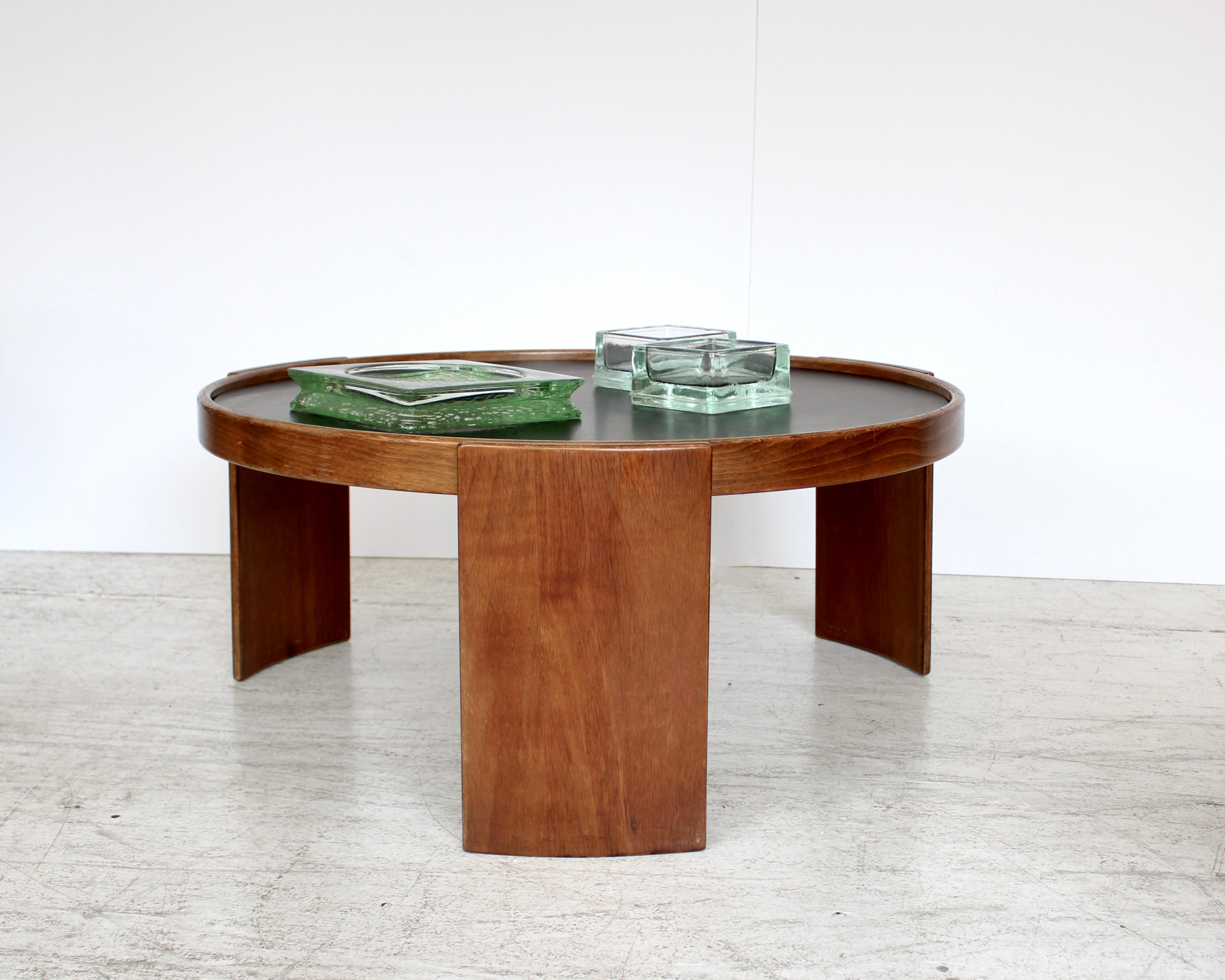 Gianfranco Frattini für Cassina Kaffee-Paar  Tische für Cassina Model No. 783 (Laminat) im Angebot