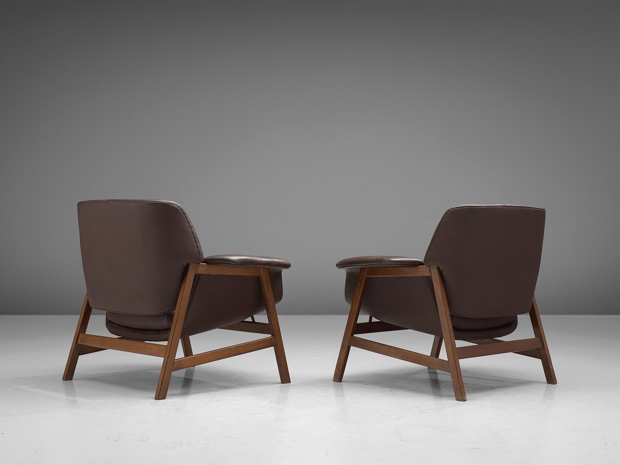 Mid-20th Century Gianfranco Frattini for Cassina Pair of Lounge chairs '849' in Walnut