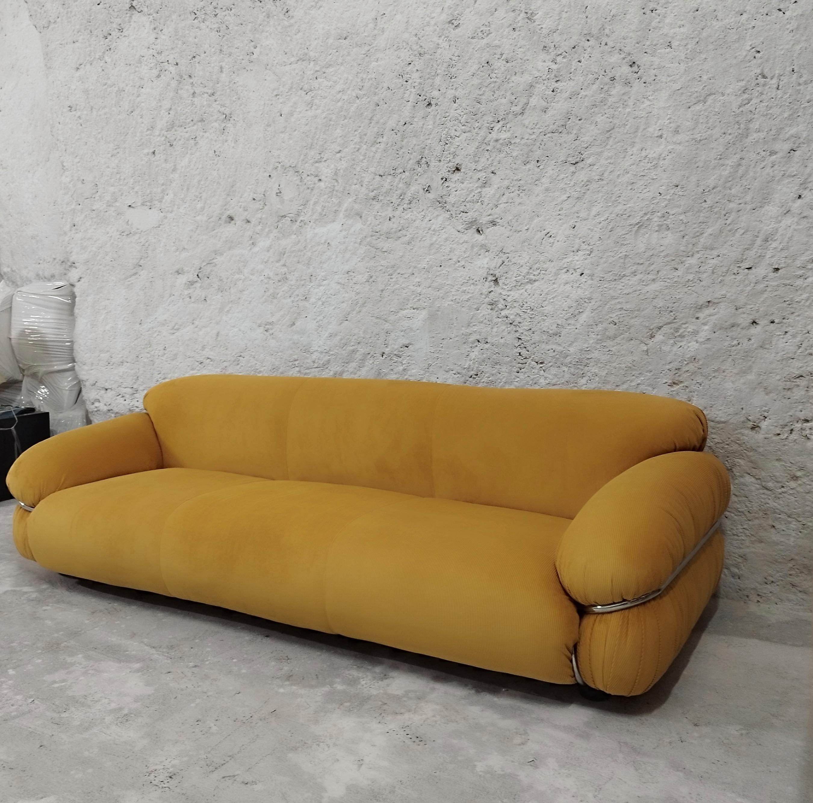 Late 20th Century Gianfranco Frattini for Cassina 