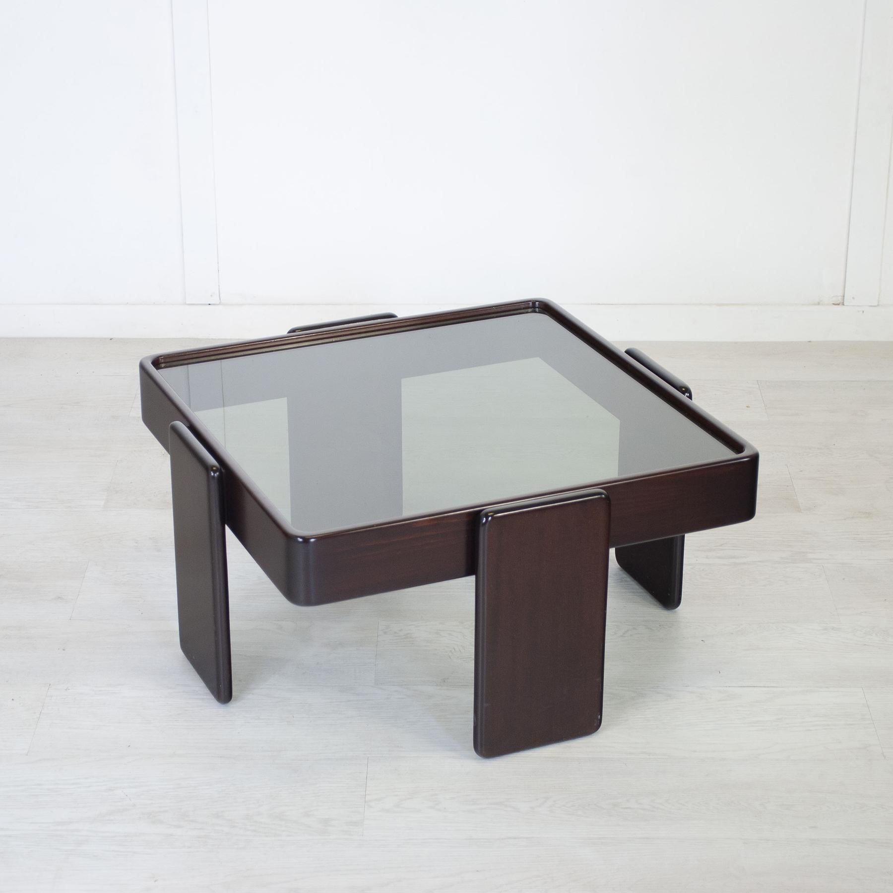 Gianfranco Frattini for Cassina  set of two coffee table mid 60s. For Sale 2