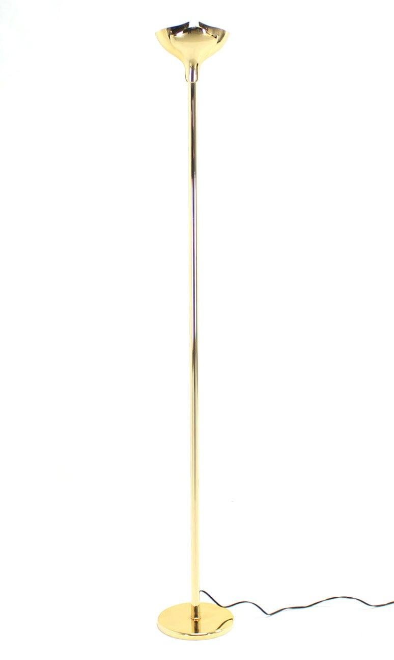 Gianfranco Frattini Heavy Brass Floor Lamp Tourchere Dimmer Scallop Lotus Shade In Good Condition For Sale In Rockaway, NJ