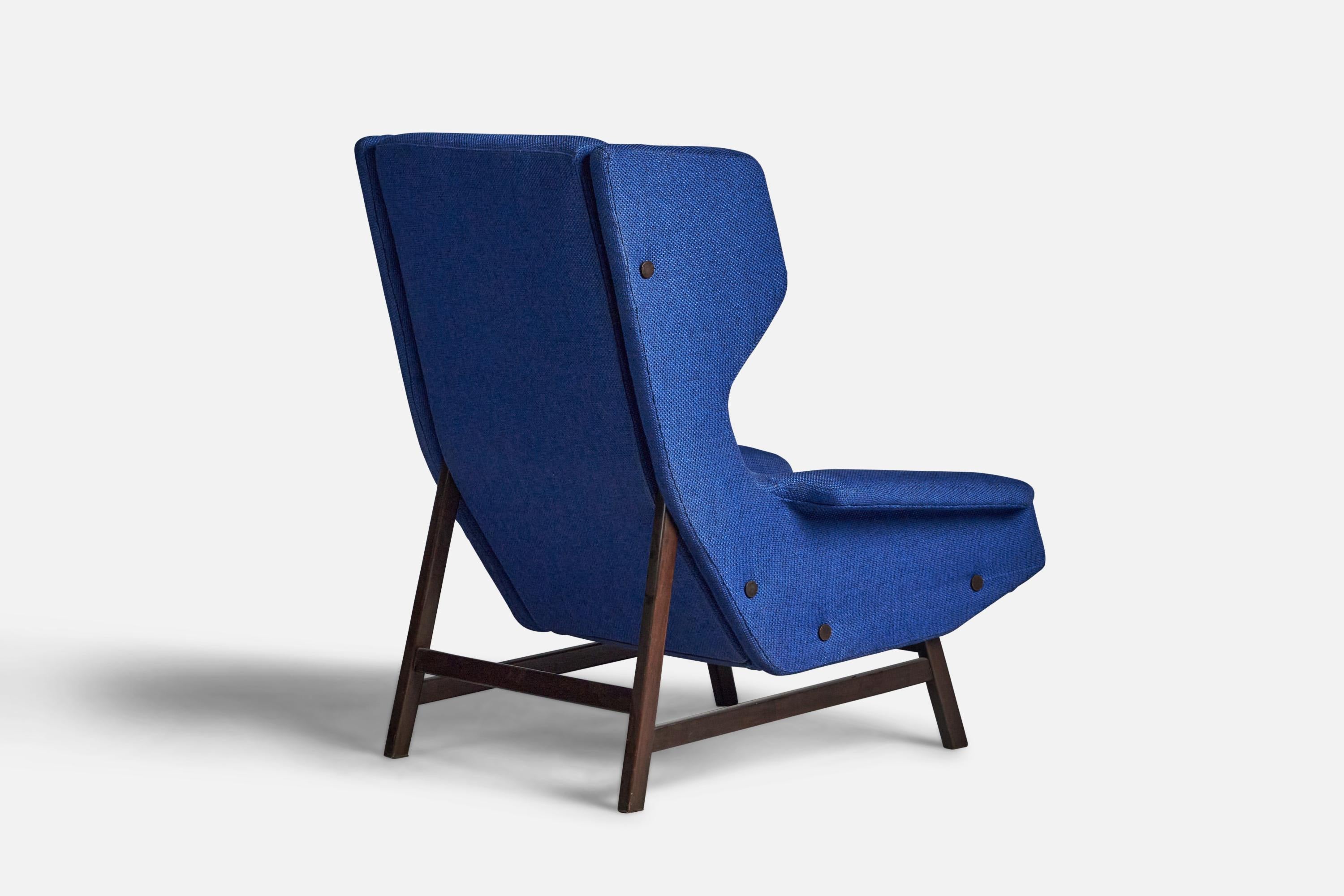 Mid-Century Modern Gianfranco Frattini, Lounge Chair & Ottoman, Fabric, Wood, Italy, 1950s For Sale